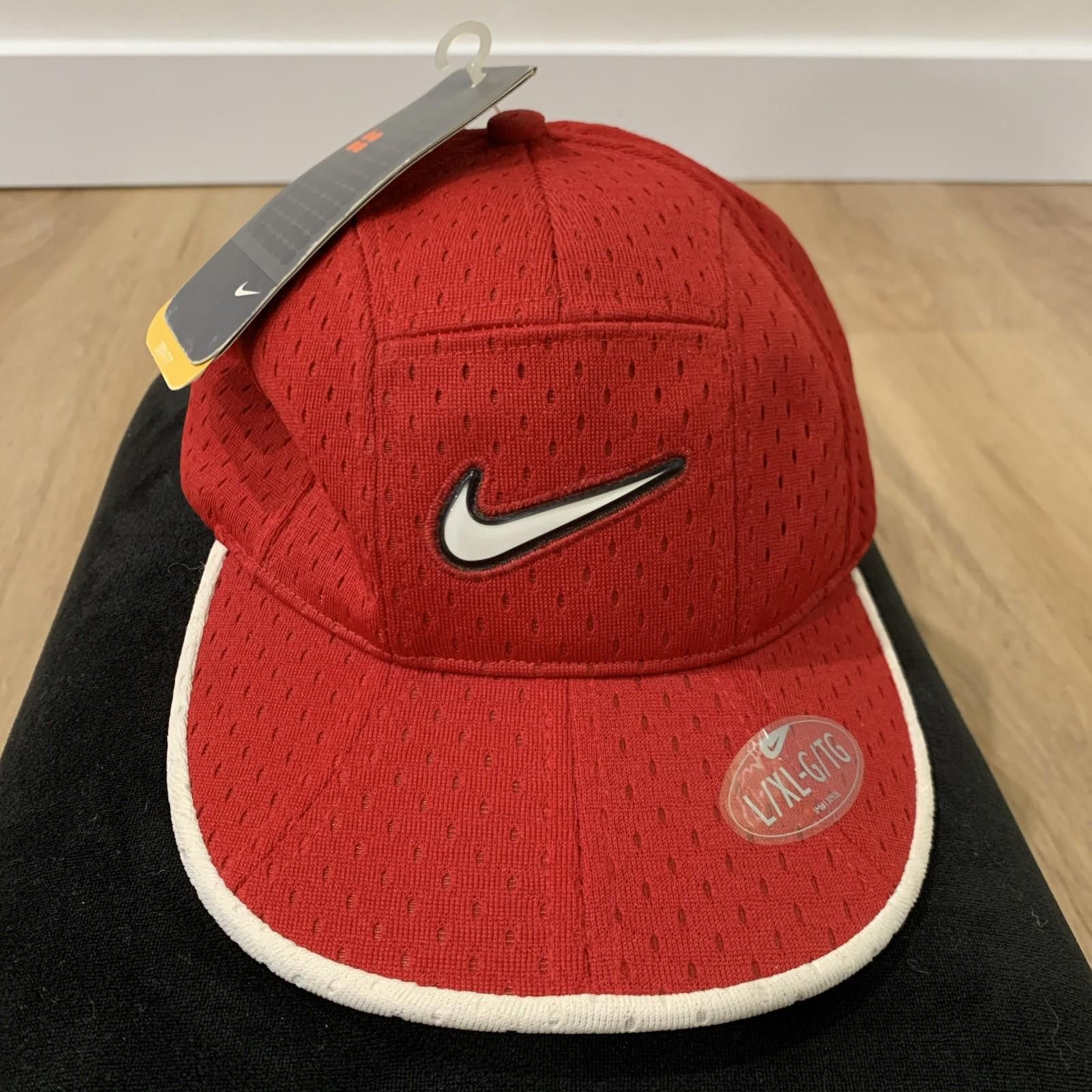 Other Vintage 2004 Nike Air 7 Panel Hat Red White Mesh L/XL NWT Size ONE SIZE - 1 Thumbnail