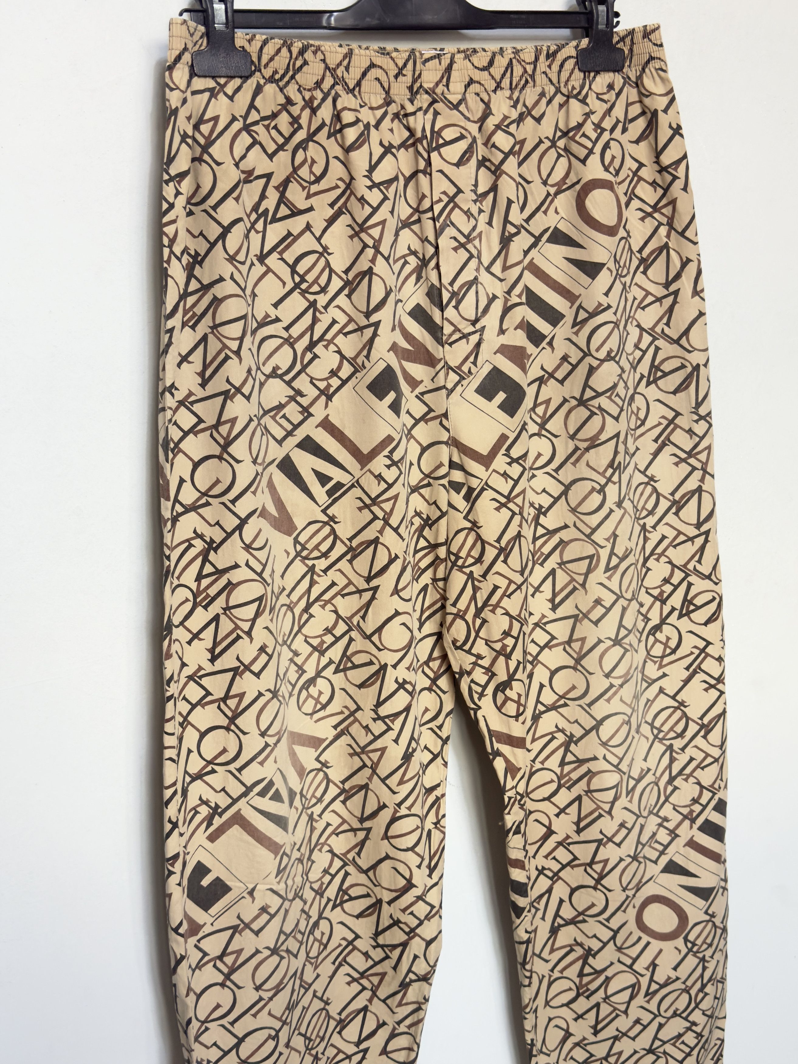 Valentino 🔥 valentino Garavani sleep pants monogrammed size M to L Size US 32 / EU 48 - 3 Thumbnail