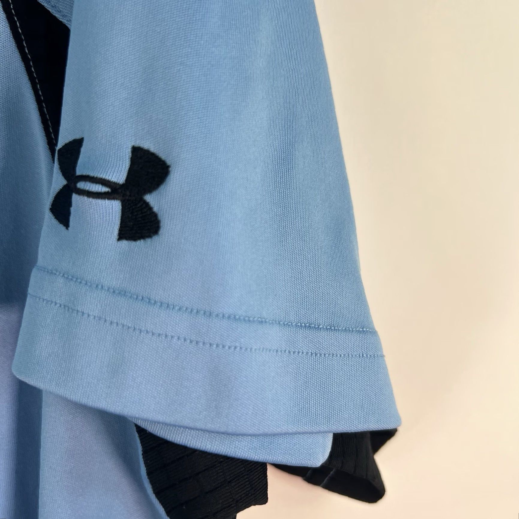 Under Armour Under Armour Heat Gear Polo Shirt Men’s M Blue Color Block Polo Shirt Men M Blue Colorblock Sports Logo Size US M / EU 48-50 / 2 - 2 Thumbnail