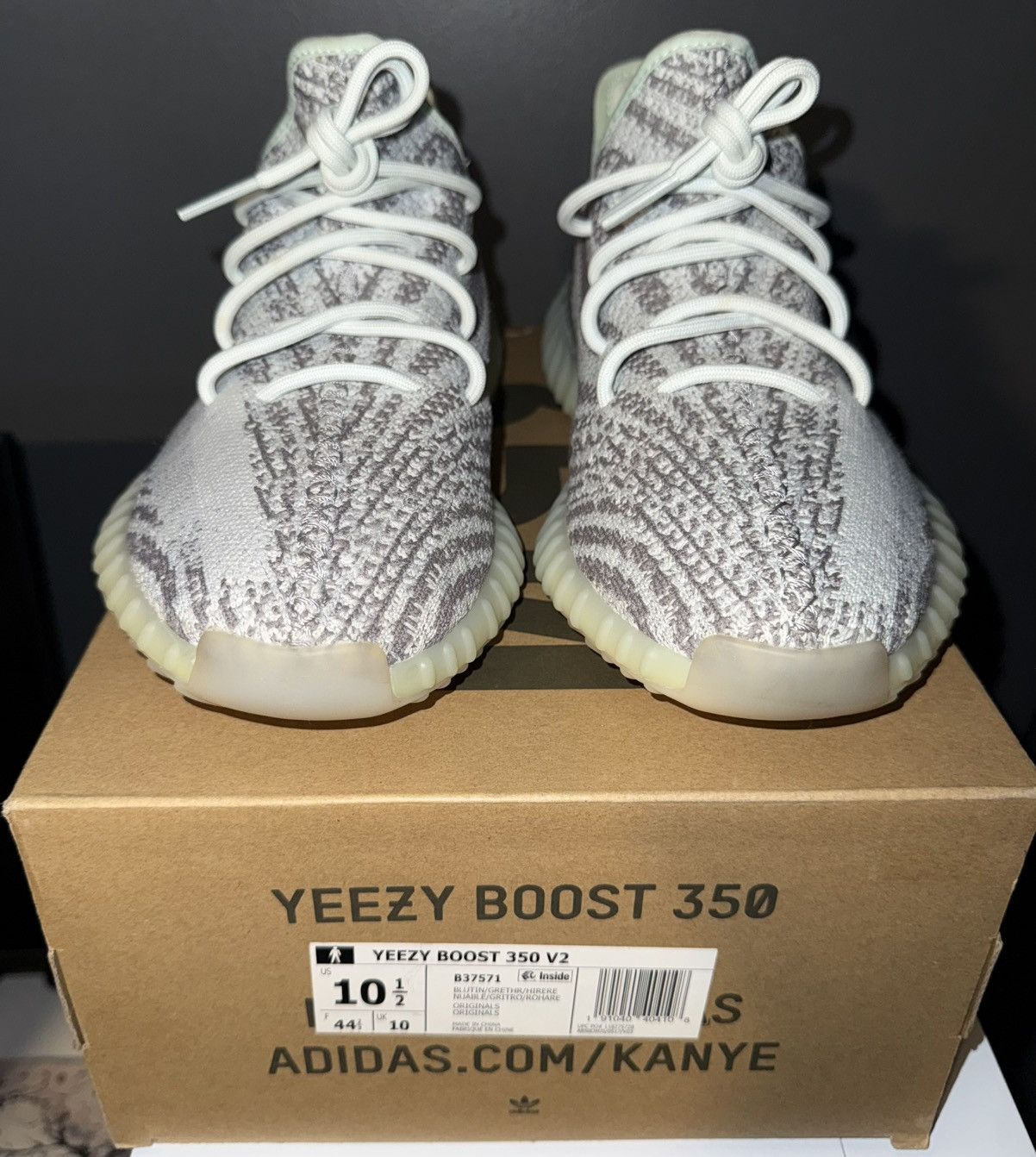 Yeezy Yeezy Boost 350 V2 ‘Blue Tint’ 2023 Size US 10.5 / EU 43-44 - 7 Thumbnail