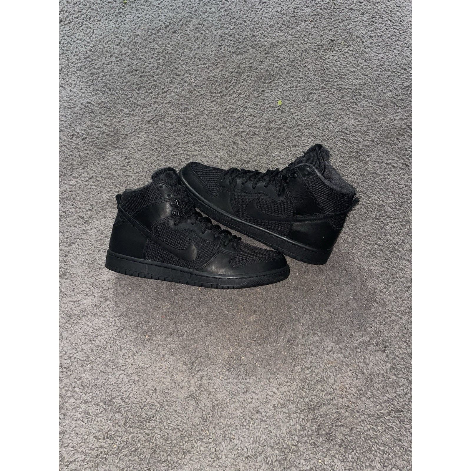 Nike Size 10.5- BOTA x Nike SB Dunk High Pro Triple Black Shoes Size US 10.5 / EU 43-44 - 2 Thumbnail