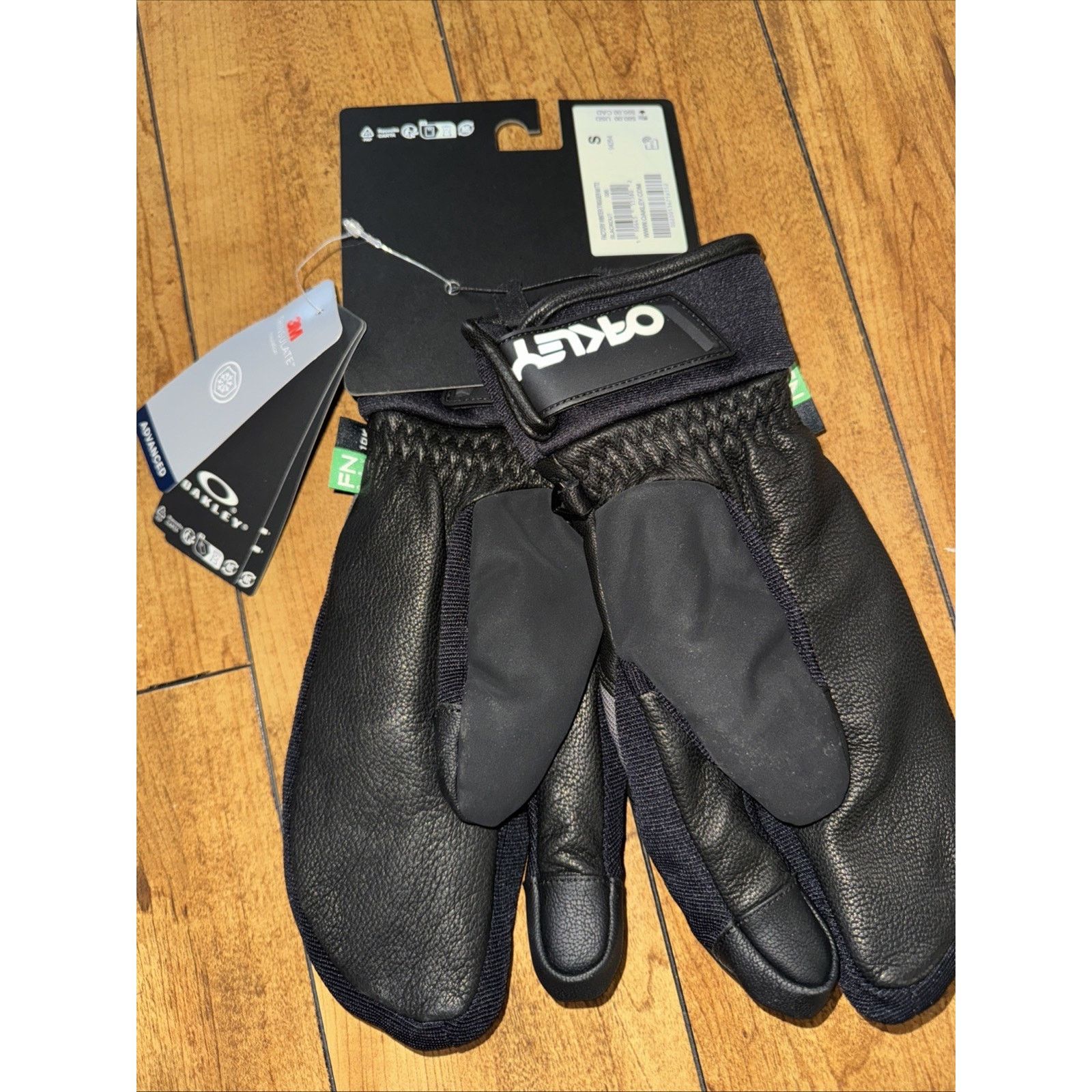 Oakley Oakley 3M Thinsulate Mitten Gloves Black Small Heat Touch Size ONE SIZE - 4 Thumbnail
