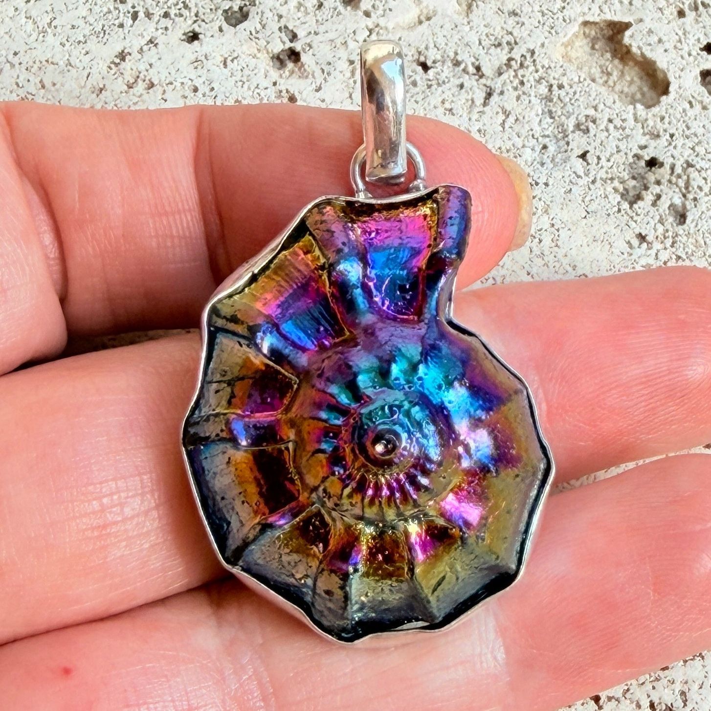The Unbranded Brand Rainbow Titanium Ammonite Pendant 925 Plated Size ONE SIZE - 1 Thumbnail