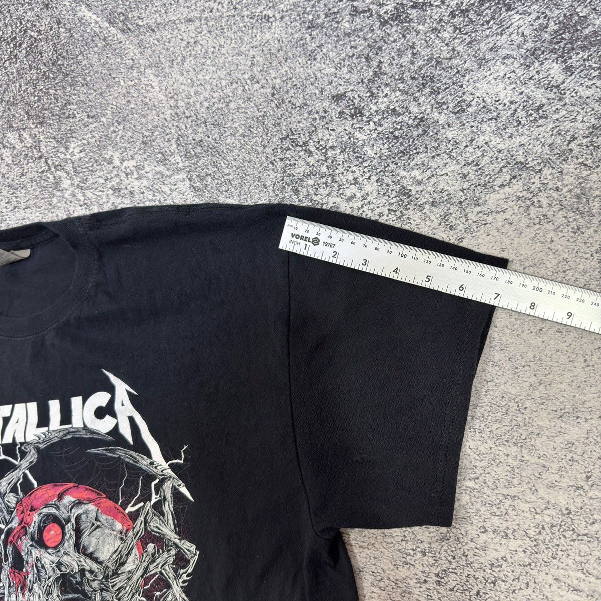 Metallica Metallica Spider Dead Mens T-Shirt L-XL size Size US XL / EU 56 / 4 - 10 Thumbnail