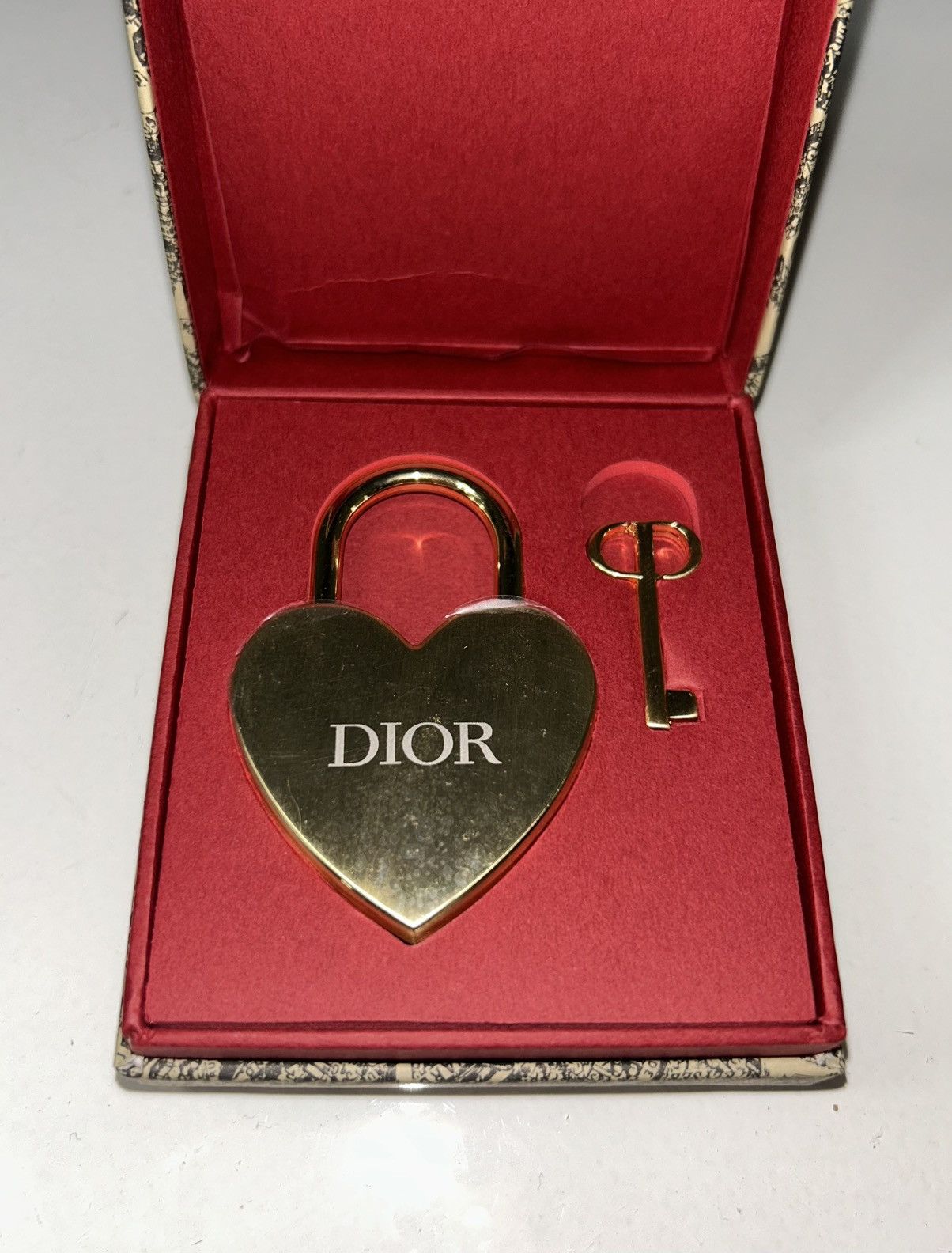 Dior Dior Gold Heart Padlock with CD Key Size ONE SIZE - 2 Thumbnail