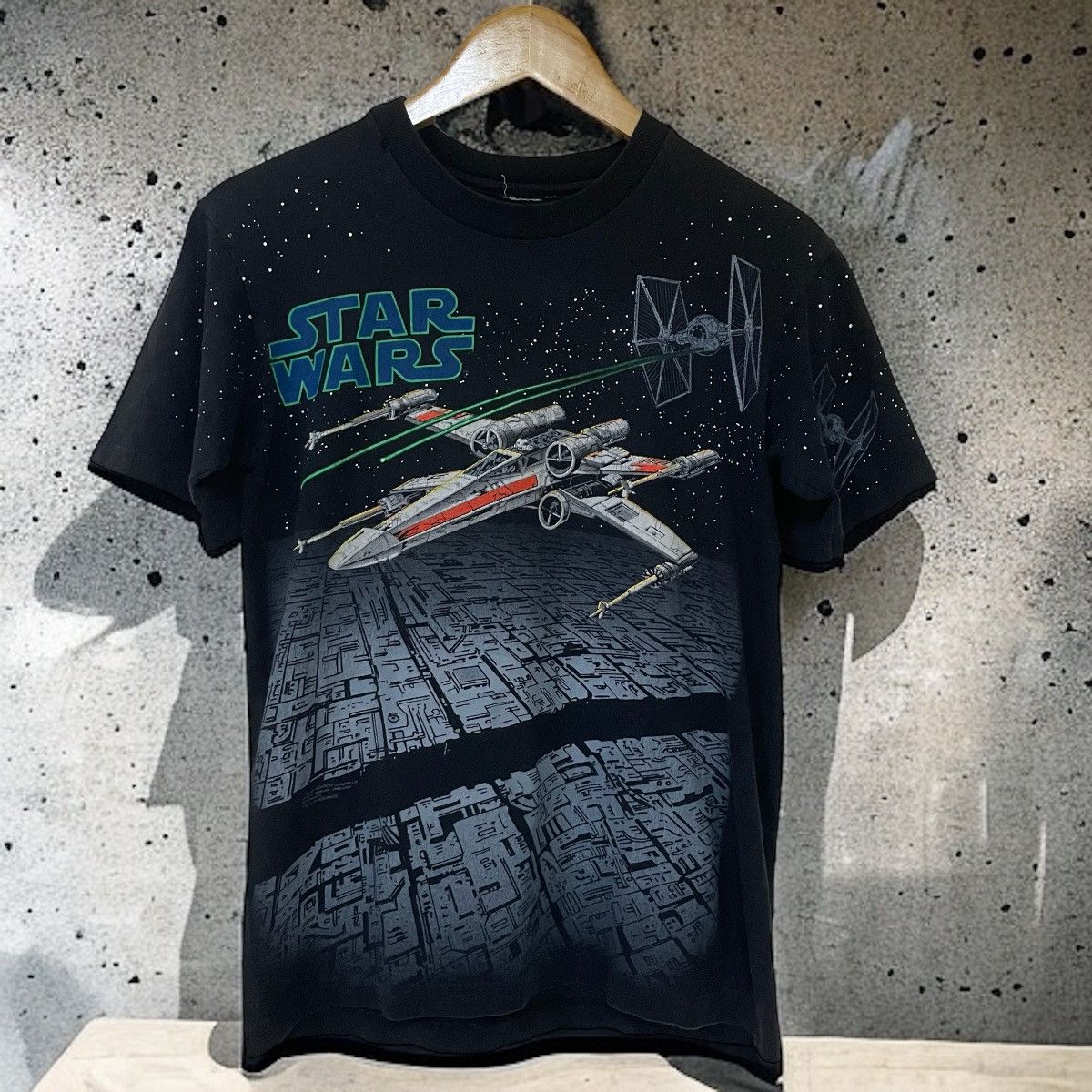 Vintage Vintage 1996 Star Wars tee. Collectible! Single stitch. Size US S / EU 44-46 / 1 - 1 Thumbnail