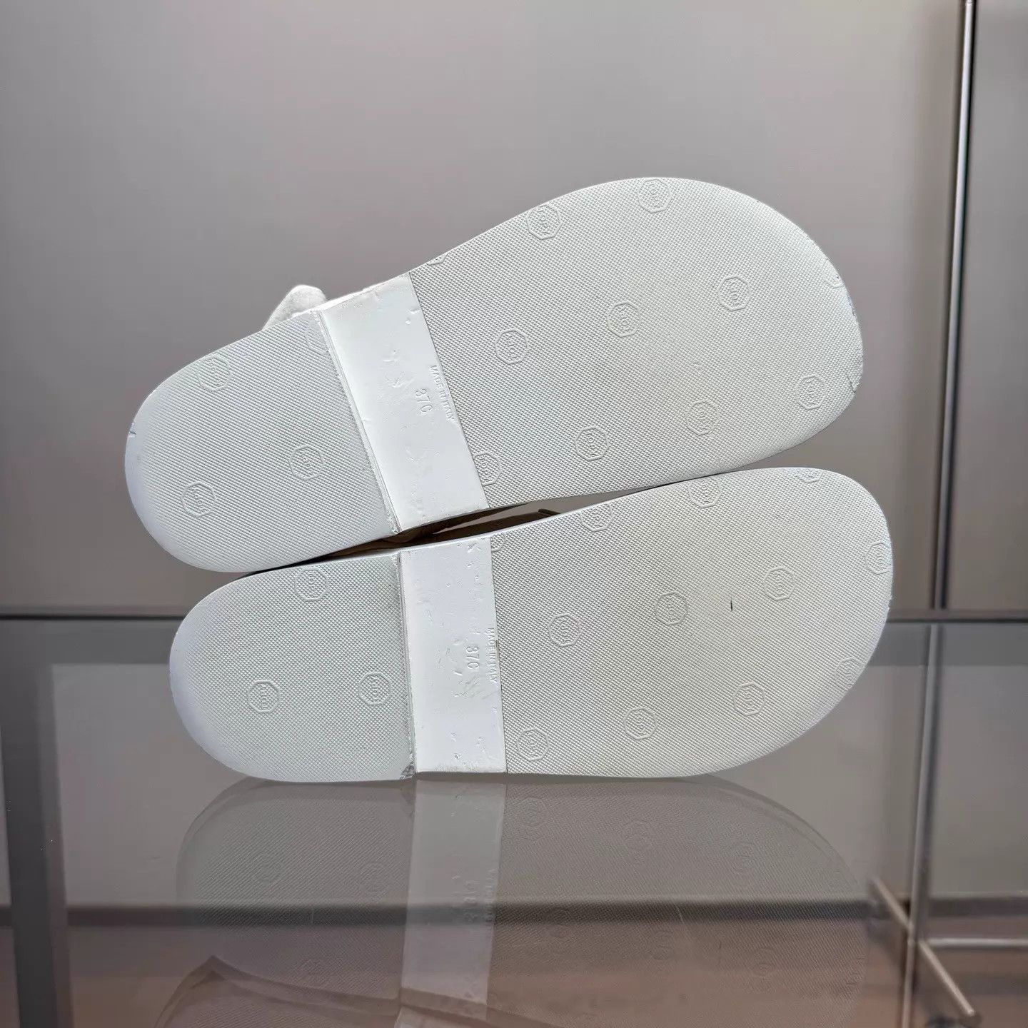 Chanel Chanel White Coin Velcro Sandals EUR 37 98 Size US 6.5 / IT 36.5 - 7 Thumbnail