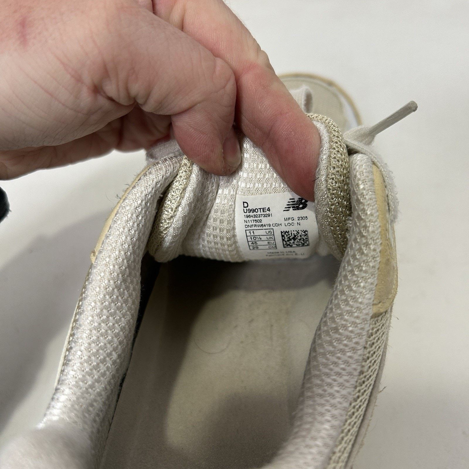 New Balance Teddy Santis x New Balance 990v4 “Limestone White” U990TE4 Size US 11 / EU 44 - 9 Thumbnail