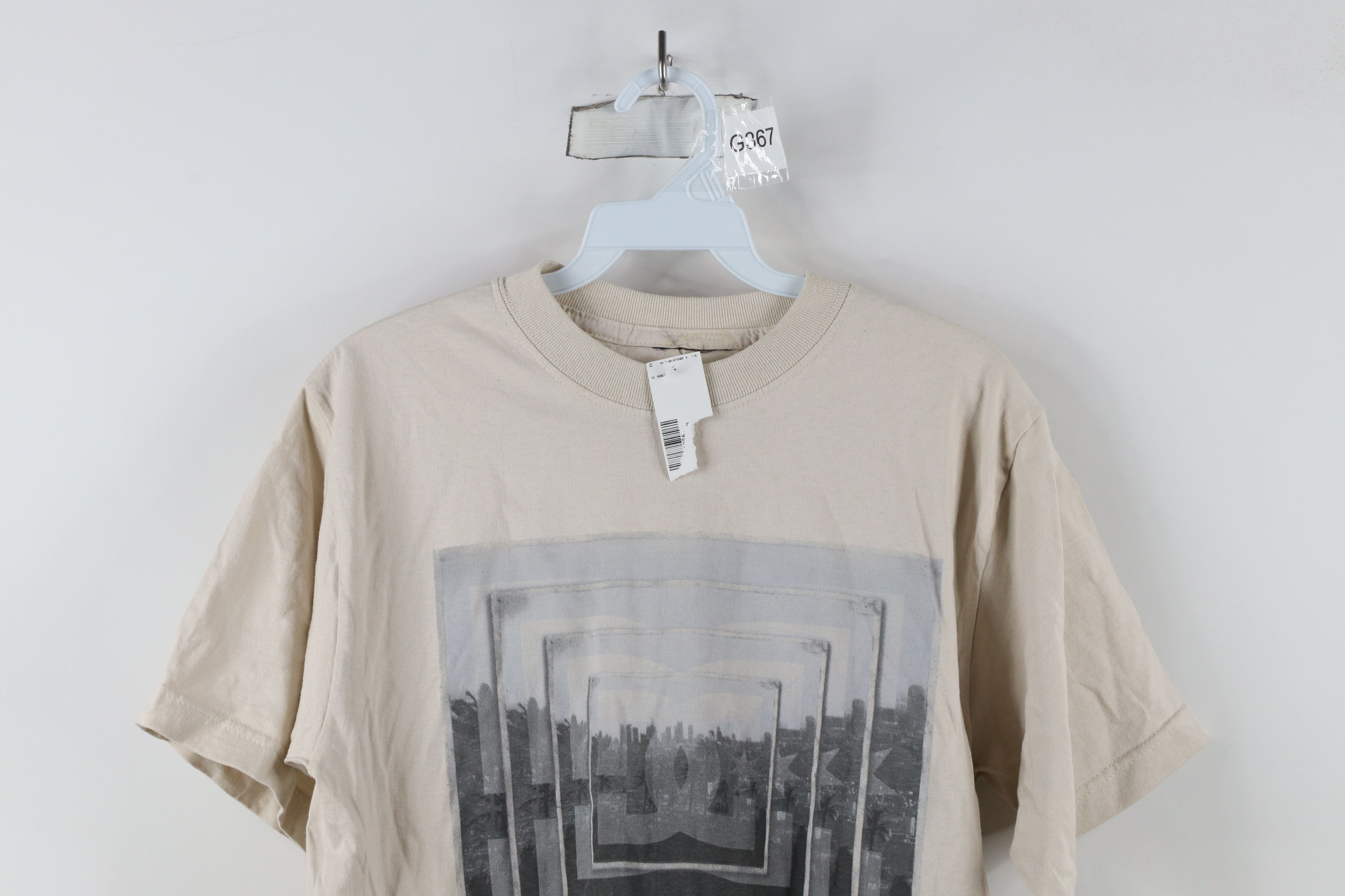Vintage Deadstock Vintage DC Shoes Trippy Skateboarding T-Shirt Size US L / EU 52-54 / 3 - 2 Thumbnail