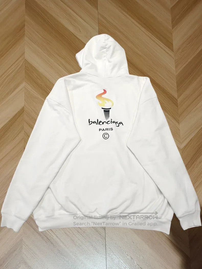 Balenciaga Balenciaga Torch logo hooded sweater Size US XXS / EU 40 - 2 Thumbnail