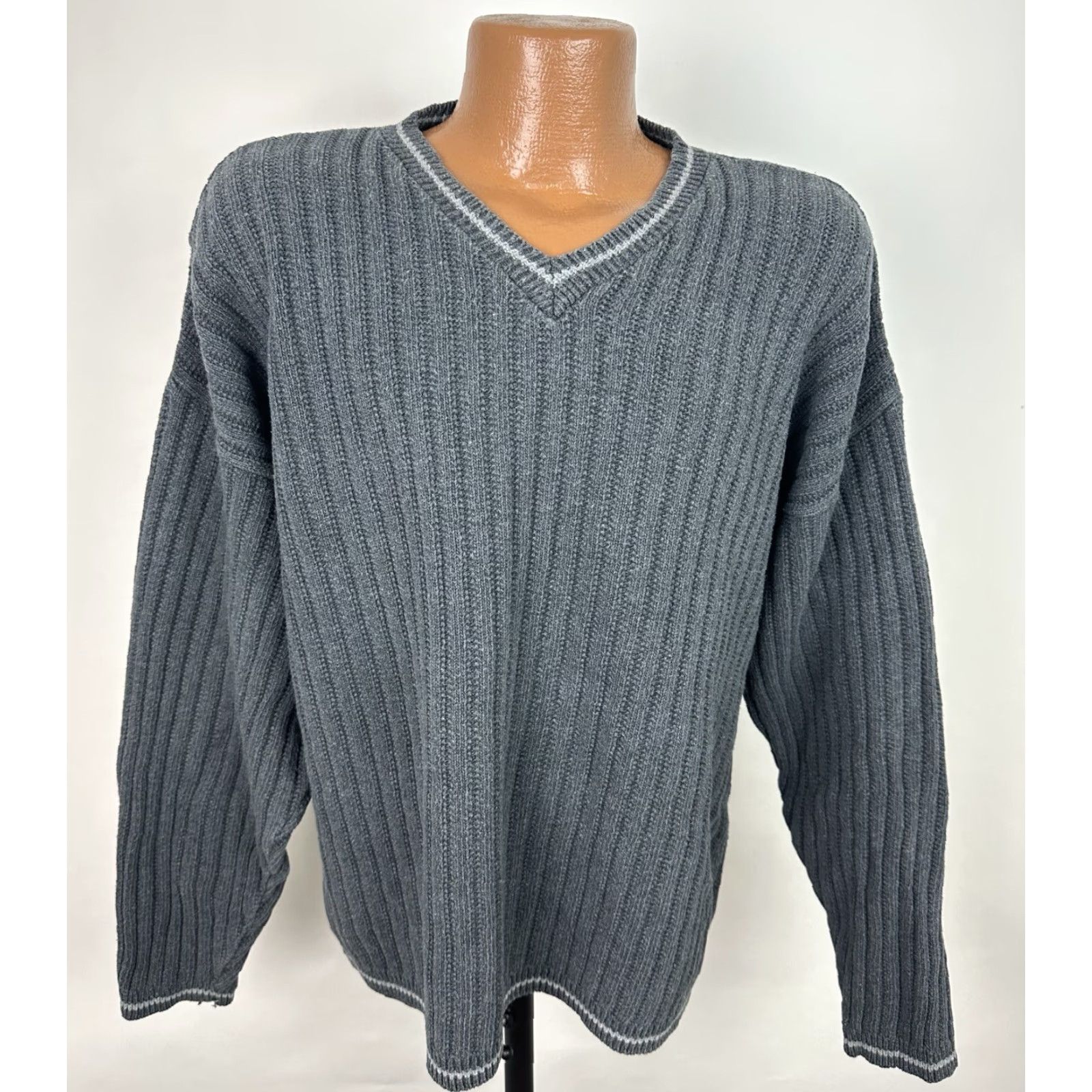 Bill Blass VINTAGE Bill Blass V-Neck Sweater Men L Gray Cotton Knit Heavyweight 90s 80s Retro Casual Size US L / EU 52-54 / 3 - 2 Thumbnail