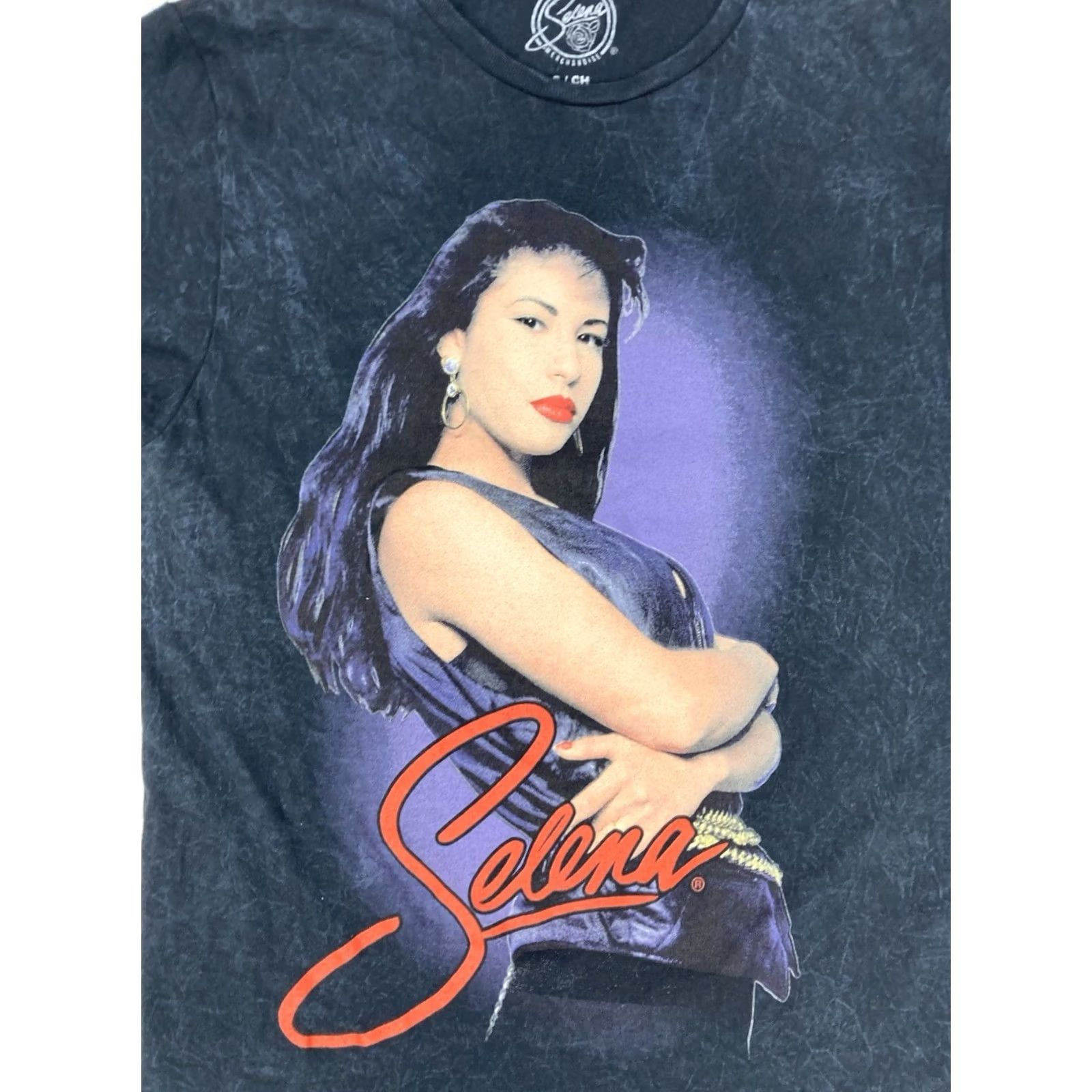 Vintage VINTAGE Selena Graphic T-shirt Women Small Black Wash Short Sleeve Music Size S / US 4 / IT 40 - 2 Thumbnail