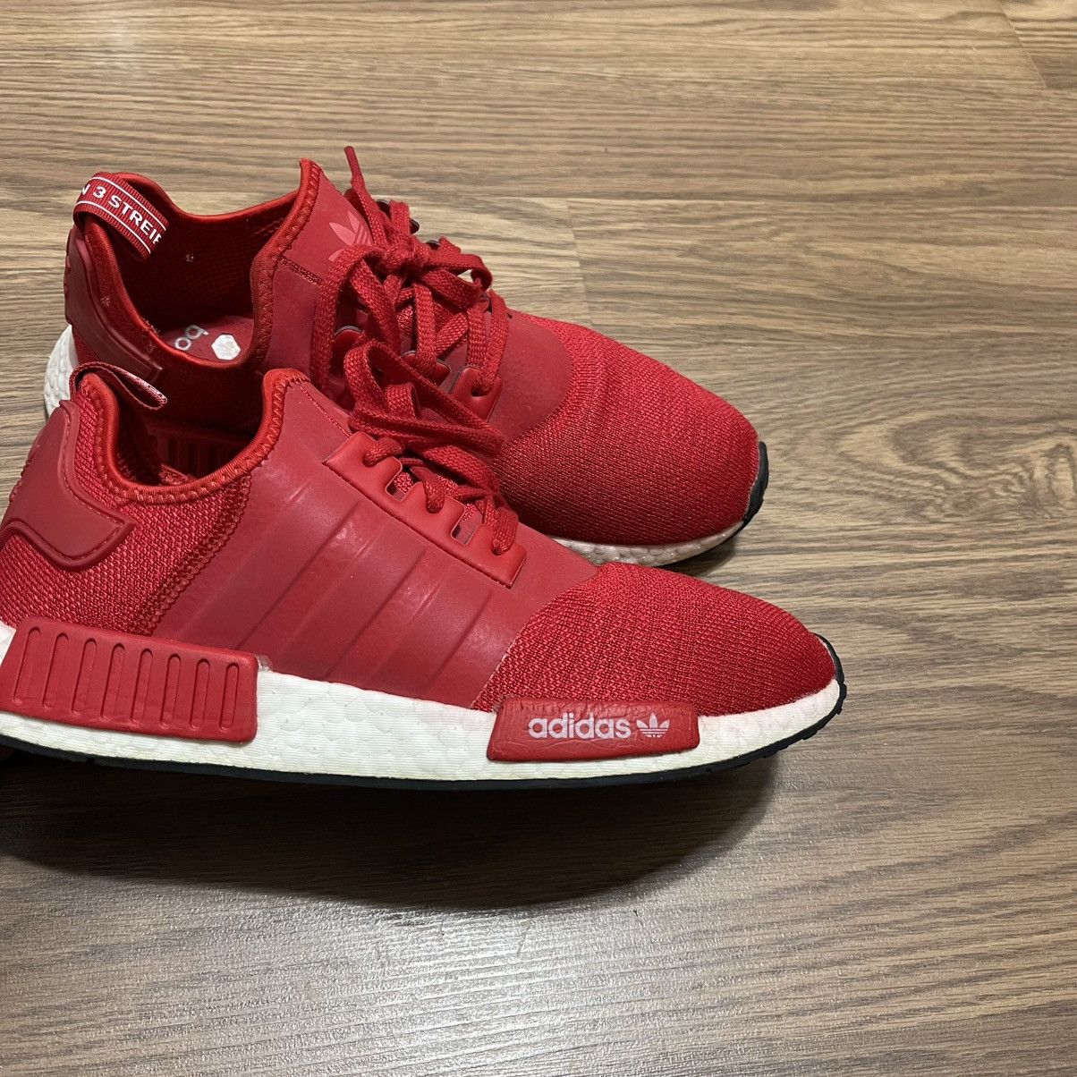 Adidas Adidas Originals NMD R1 Scarlet Red White H01916 Size US 10 / EU 43 - 5 Thumbnail