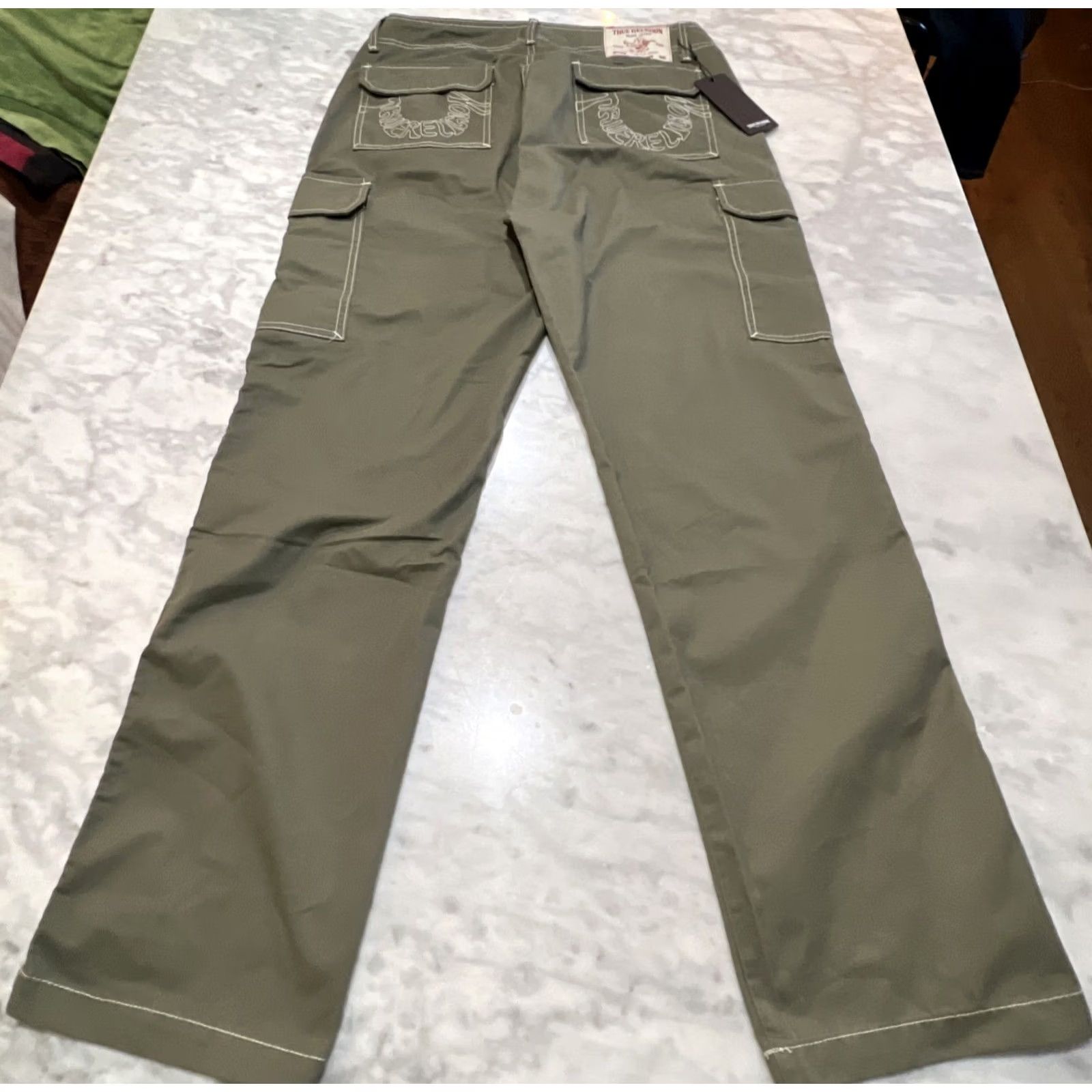 True Religion True Religion Mens Cargo Pant SN Olive Kalamata Size 34 Outline NWT PantMen MSRP69 Size US 34 / EU 50 - 4 Thumbnail