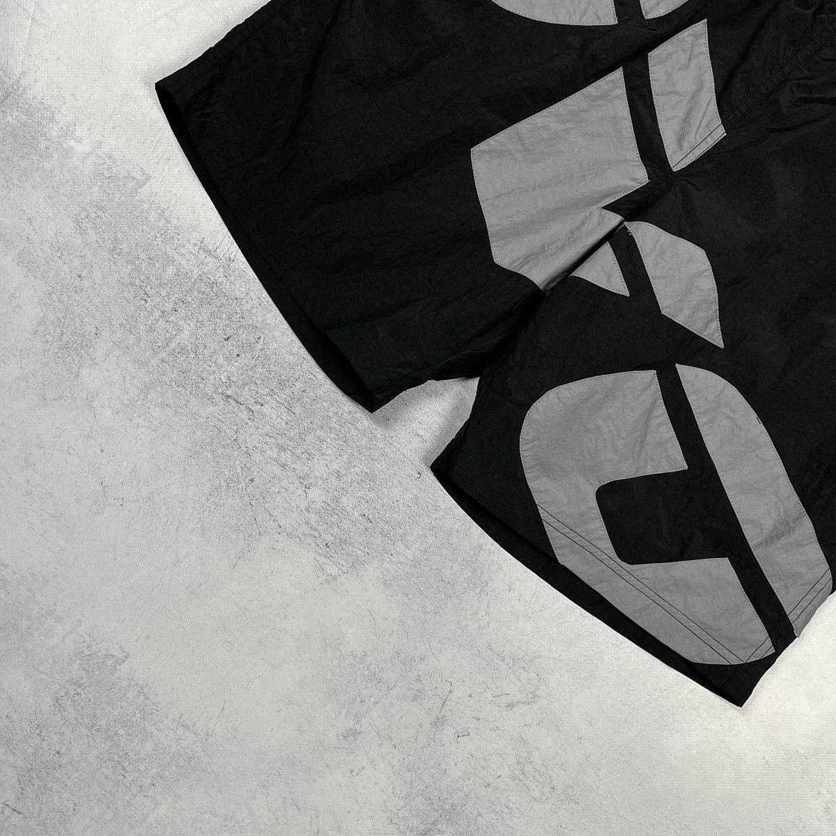 October's Very Own OVO October’s Very Own Big Logo Nylon Shorts Size US 36 / EU 52 - 5 Thumbnail