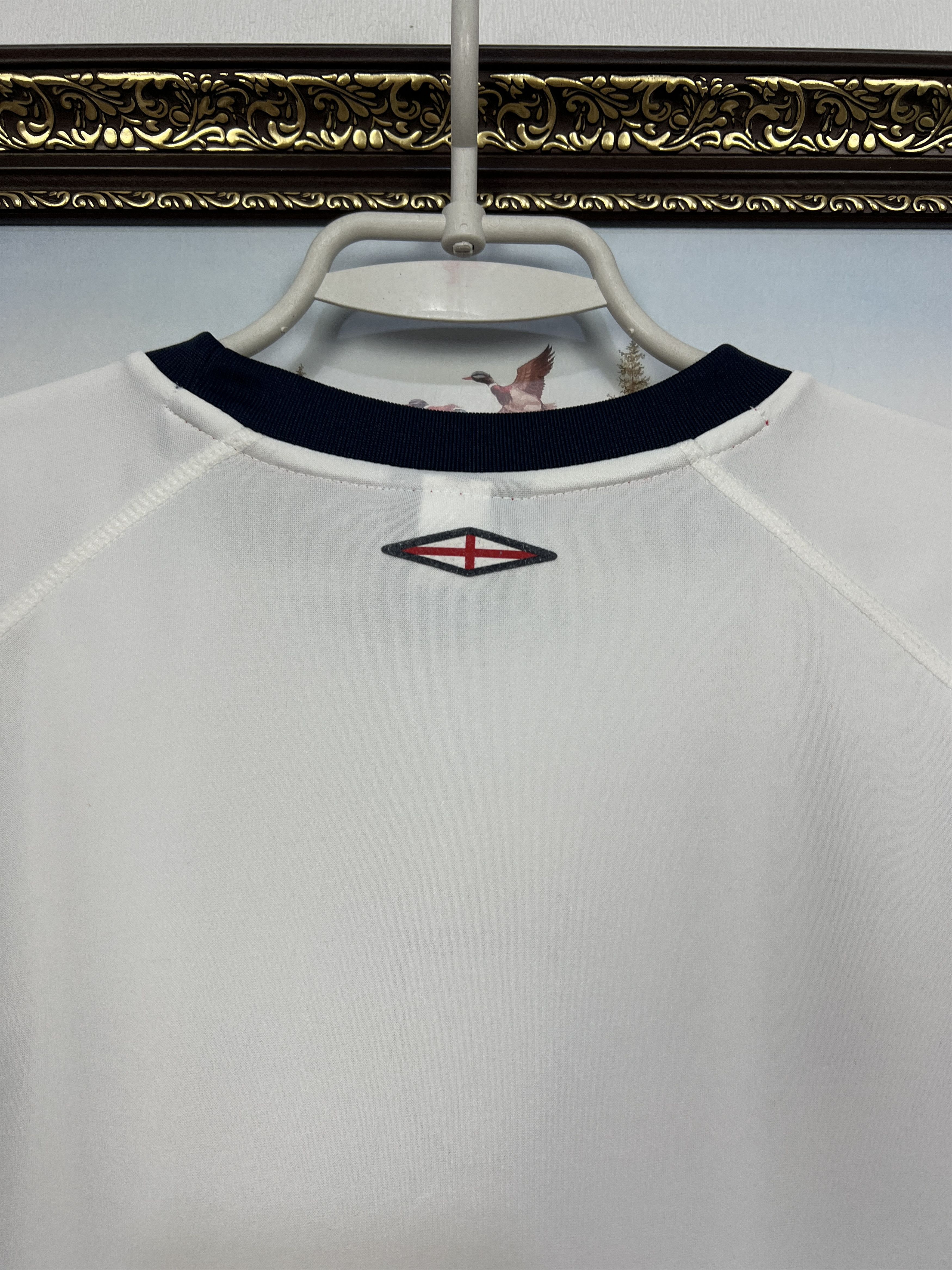 Umbro Vintage Umbro England Football Shirt Train White National Size US L / EU 52-54 / 3 - 12 Thumbnail