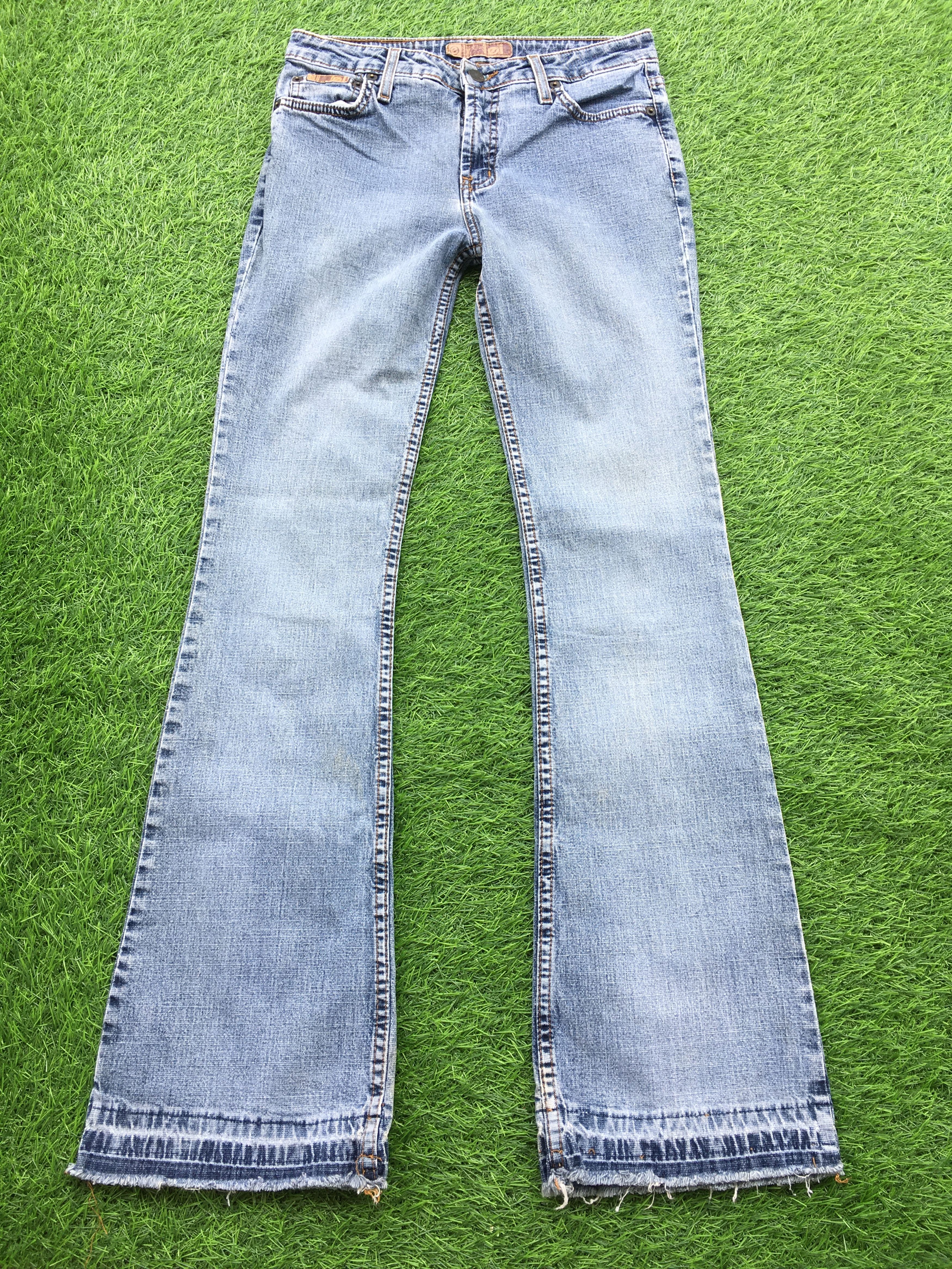 Designer Release Hem Bootcut Stretch Jeans D-1029 Size 25" / US 0 / IT 36 - 1 Thumbnail