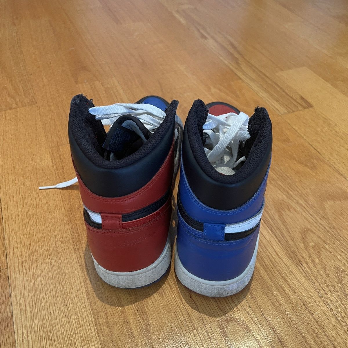 Jordan Brand Air Jordan 1 Top 3 Size US 8.5 / EU 41-42 - 2 Thumbnail