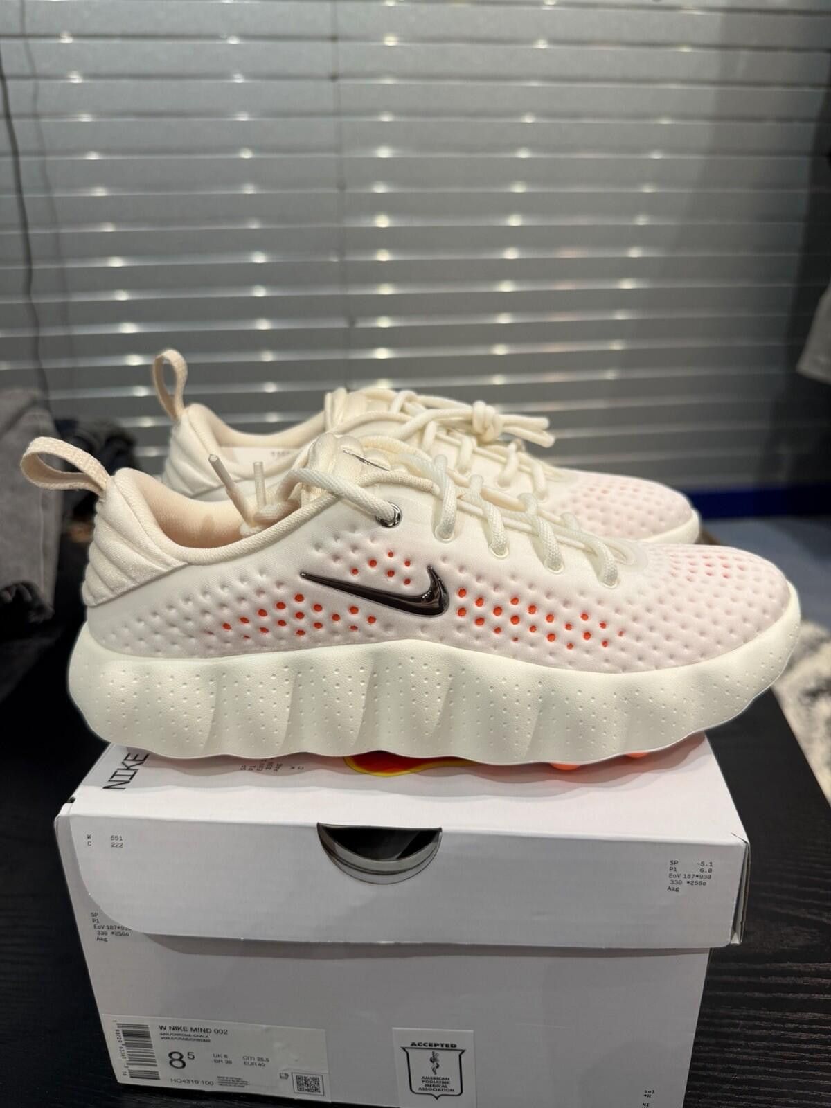 Nike Size 8.5W - Nike Mind 002 Women's Sail HQ4310-100 BRAND NEW Size US 8.5 / IT 38.5 - 2 Thumbnail