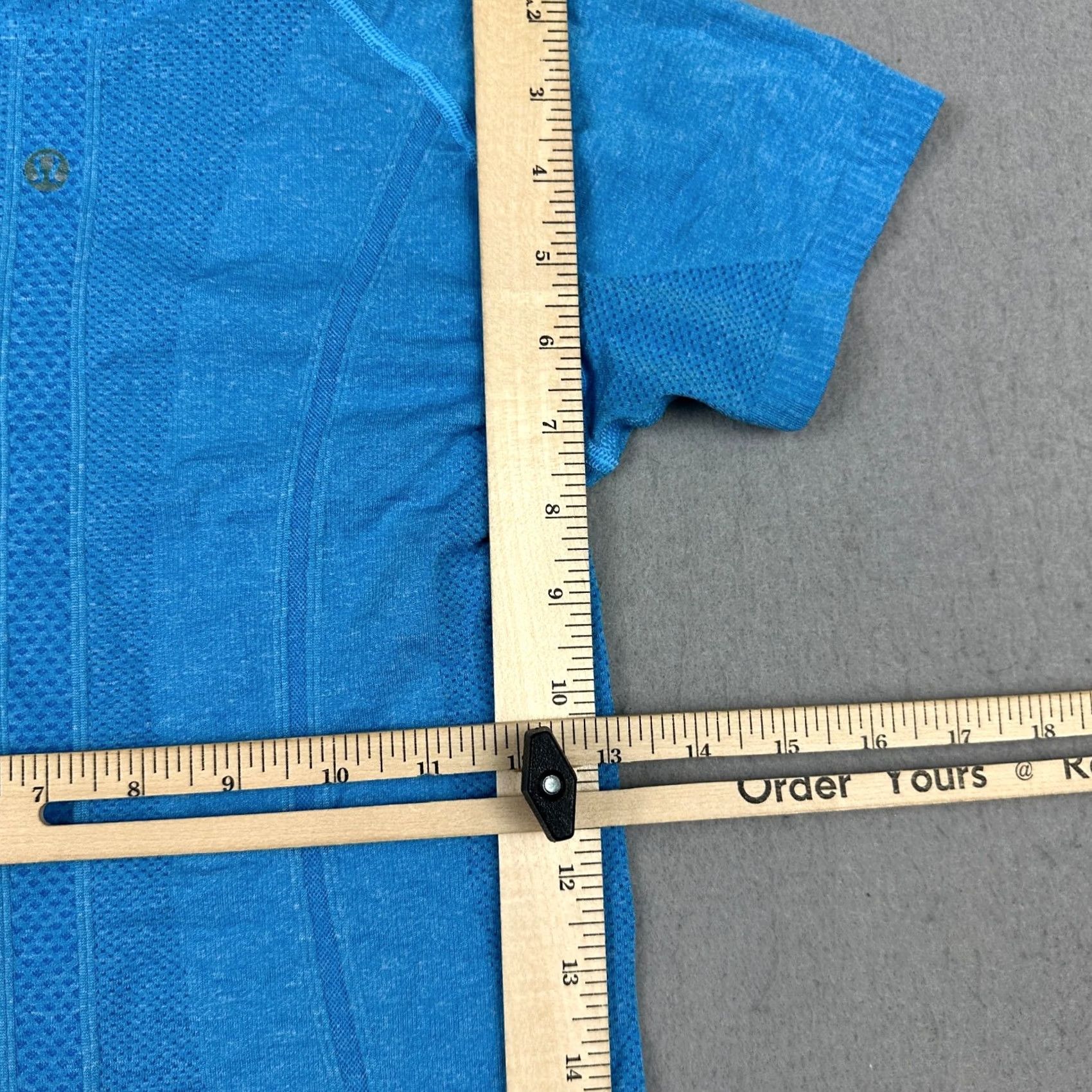 Lululemon VINTAGE Lululemon Shirt Womens 4 Blue Swiftly Tech Short Sleeve Seamless Running Crew Size S / US 4 / IT 40 - 7 Thumbnail
