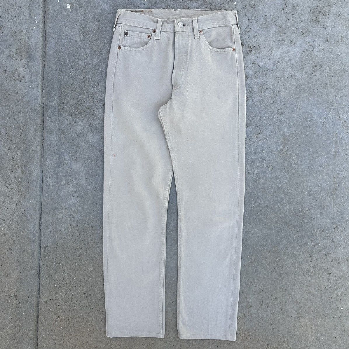 Levi's VTG 90’s Levis 501 England Made Beige Denim Jeans Size US 27 - 1 Thumbnail