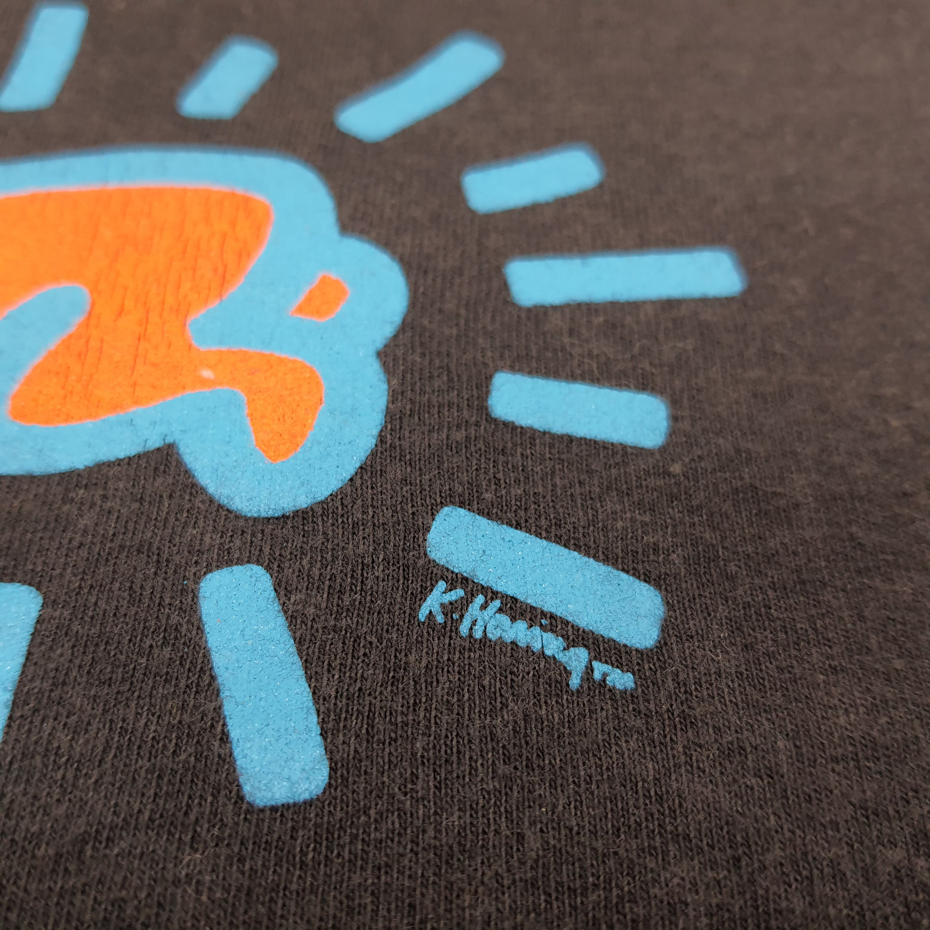 Vintage Keith Haring Streetwear Skate Tshirt C223N25