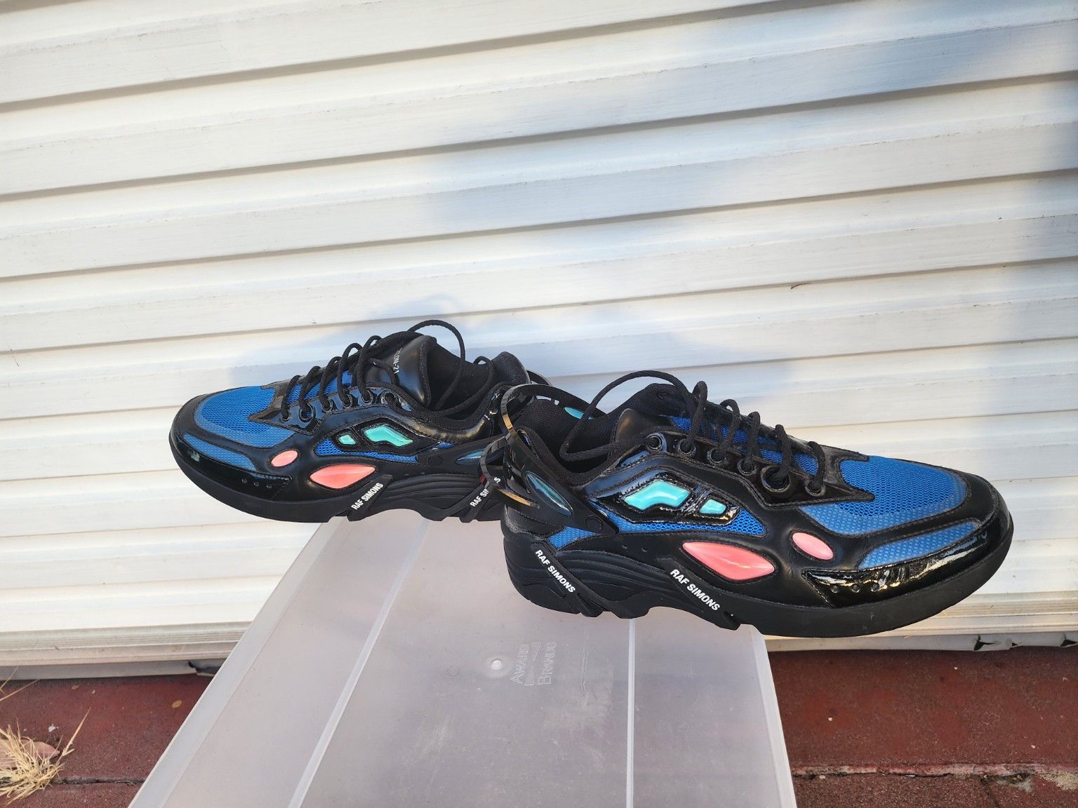 Raf Simons Raf Simons x adidas Cyclone Black EU 41 Size US 8 / EU 41 - 6 Thumbnail