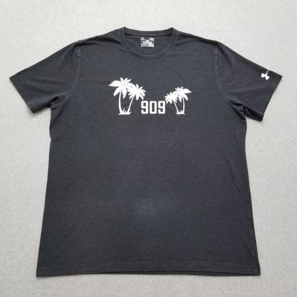 Under Armour Under Armour Shirt Mens Large Short Sleeve HeatGear Size US L / EU 52-54 / 3 - 1 Thumbnail