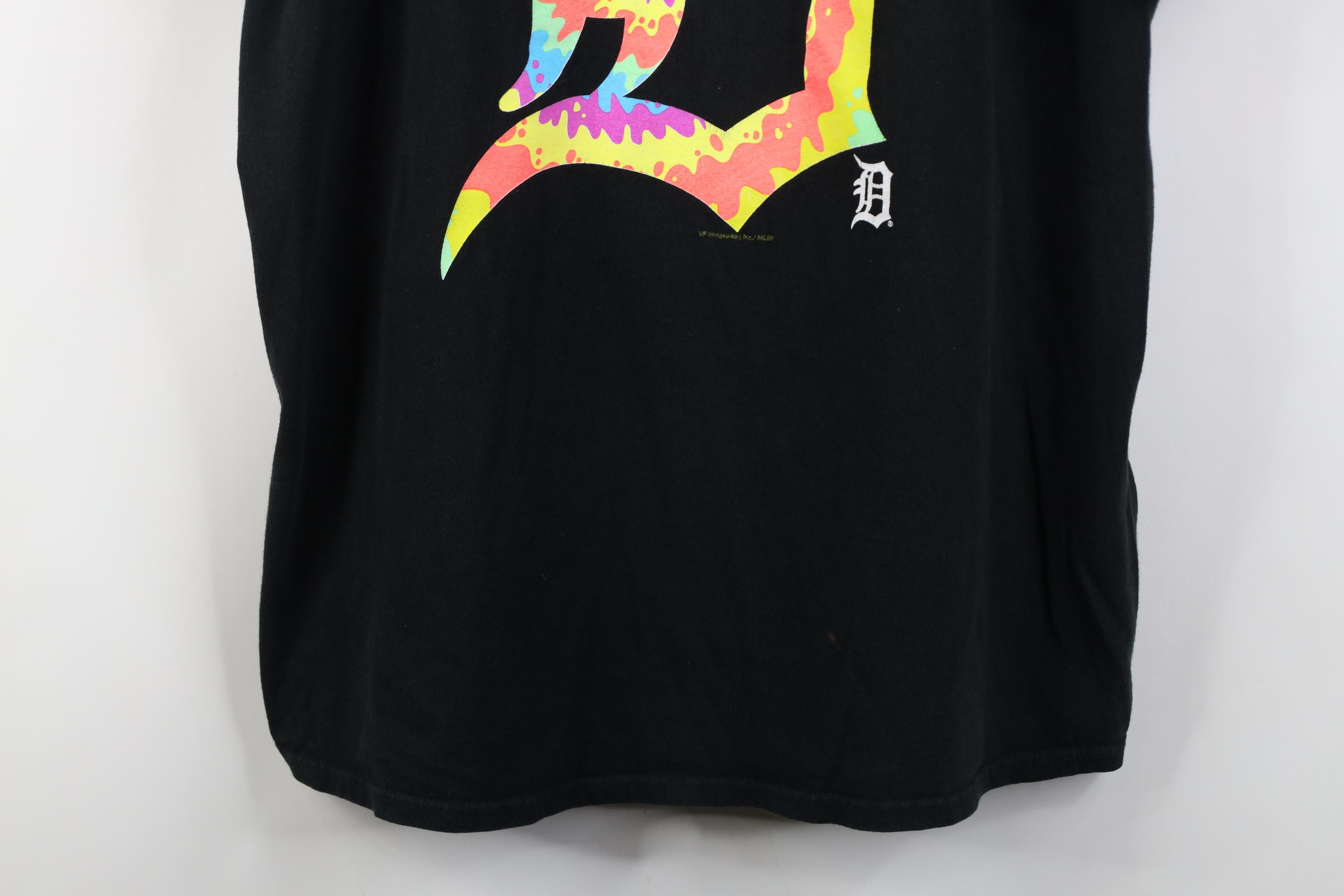 Vintage Vintage Y2K Old English D Rainbow Tie Dye Tigers T-Shirt Size US XL / EU 56 / 4 - 3 Thumbnail