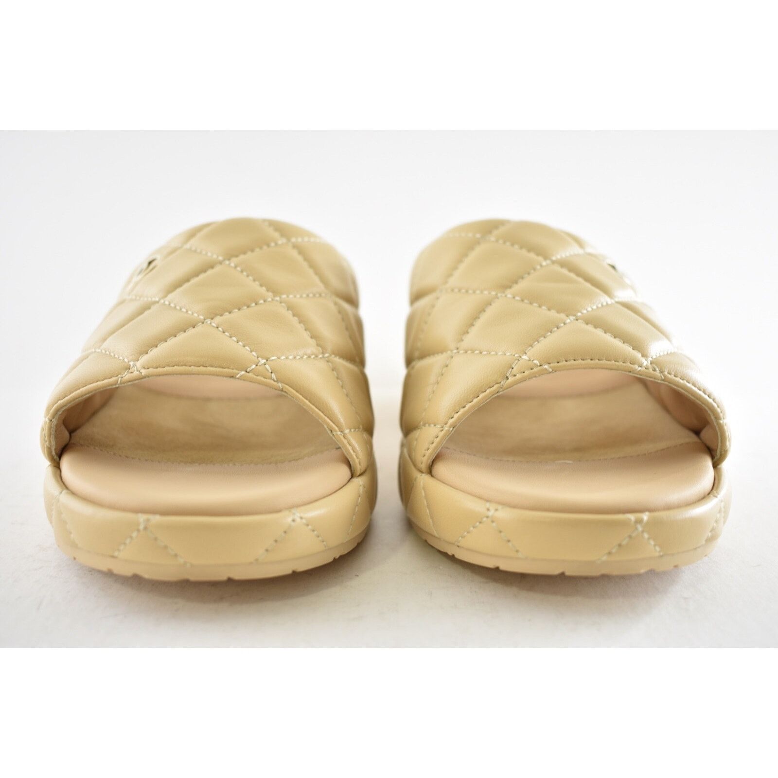 Chanel Chanel 23C Beige Lambskin Leather Quilted CC Logo Size US 12 / IT 42 - 6 Thumbnail