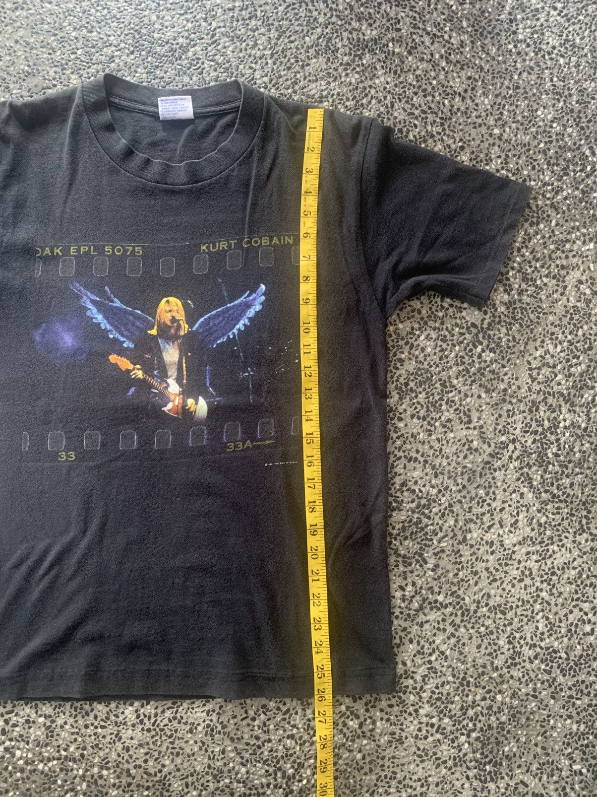 Vintage Vintage 1999 Kurt Cobain T shirt (Resize) Size US M / EU 48-50 / 2 - 10 Thumbnail