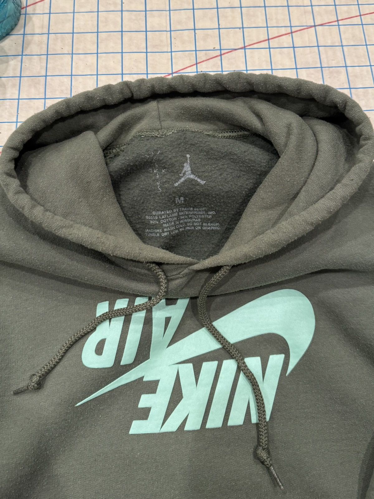 Travis Scott Travis Scott x Jordan Nike Air Cactus Jack Hoodie Mens Med Size US M / EU 48-50 / 2 - 4 Thumbnail