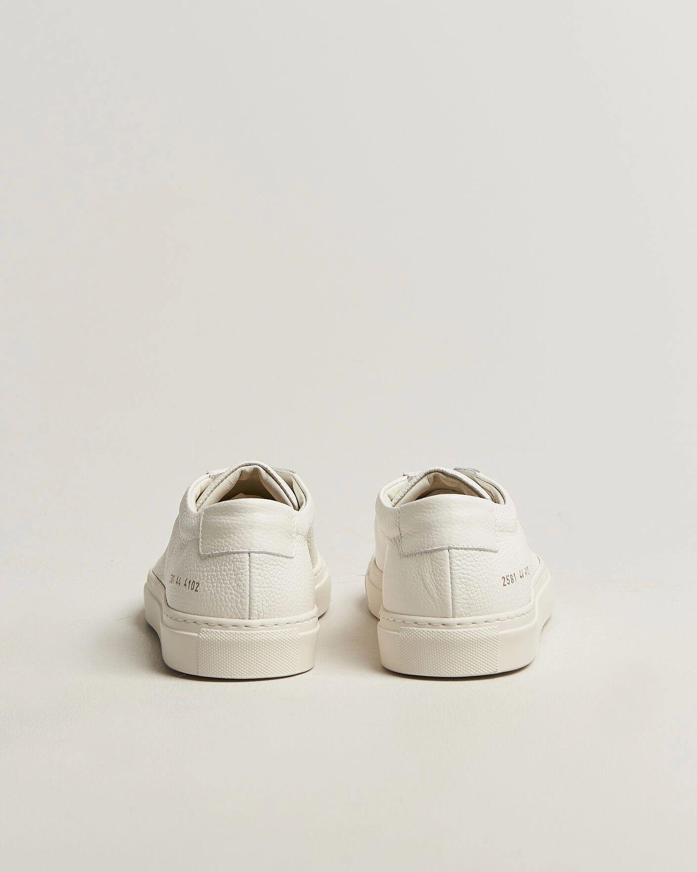 Common Projects Achilles Premium Grained Leather Off White 2581 4102 US 9 Size US 9 / EU 42 - 4 Thumbnail
