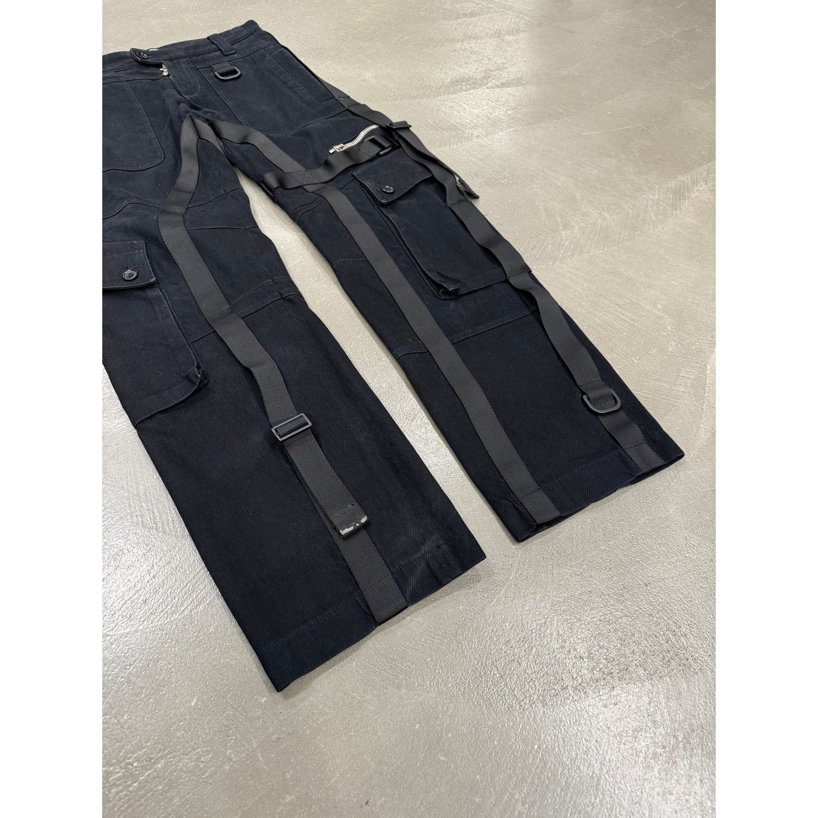 Dolce & Gabbana A/W 2003 Dolce & Gabbana runway bondage parachute pants Size 30" / US 8 / IT 44 - 6 Thumbnail