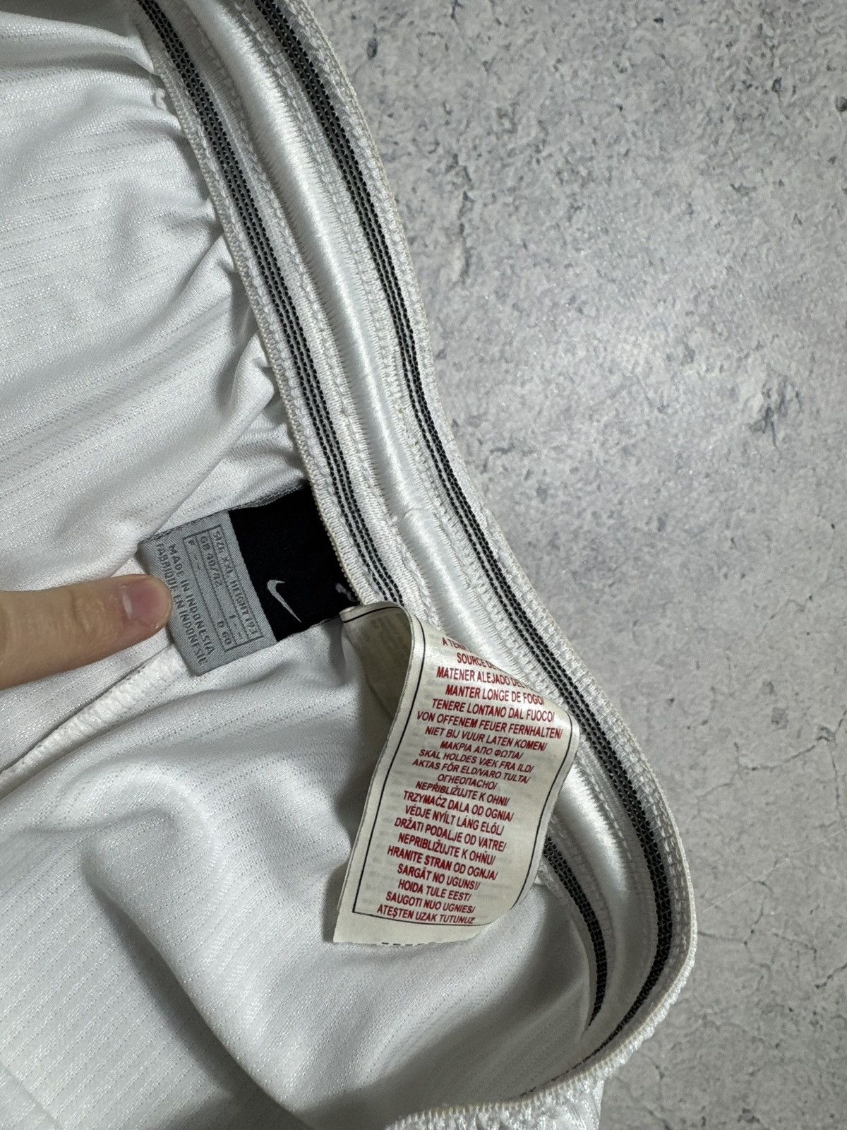 Nike Nike Vintage Shorts White Drill Swoosh Y2K Size US 38 / EU 54 - 3 Thumbnail