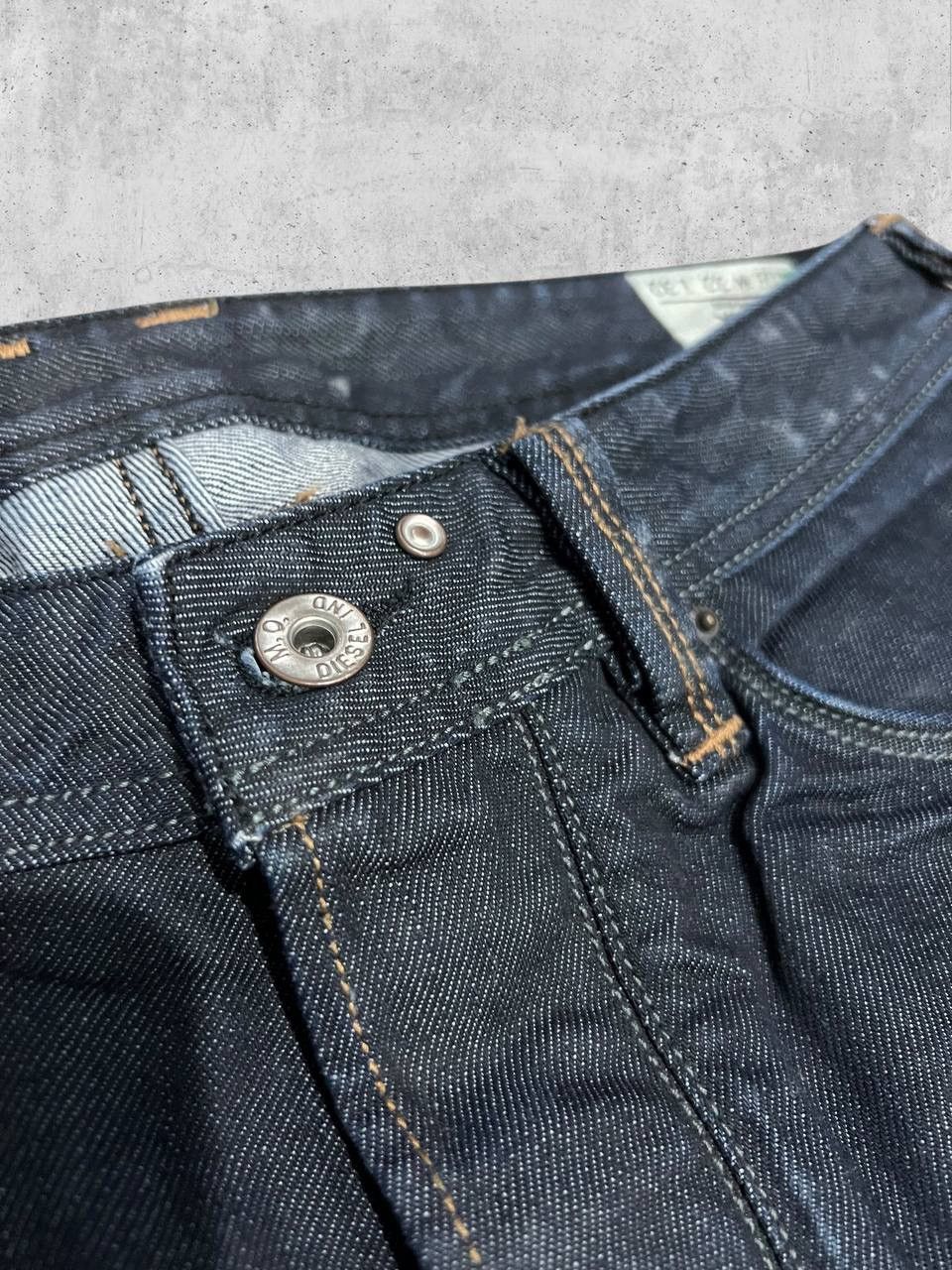 Diesel Diesel Embroidered Pocket logo denim jeans pants vintage Size US 32 / EU 48 - 6 Thumbnail