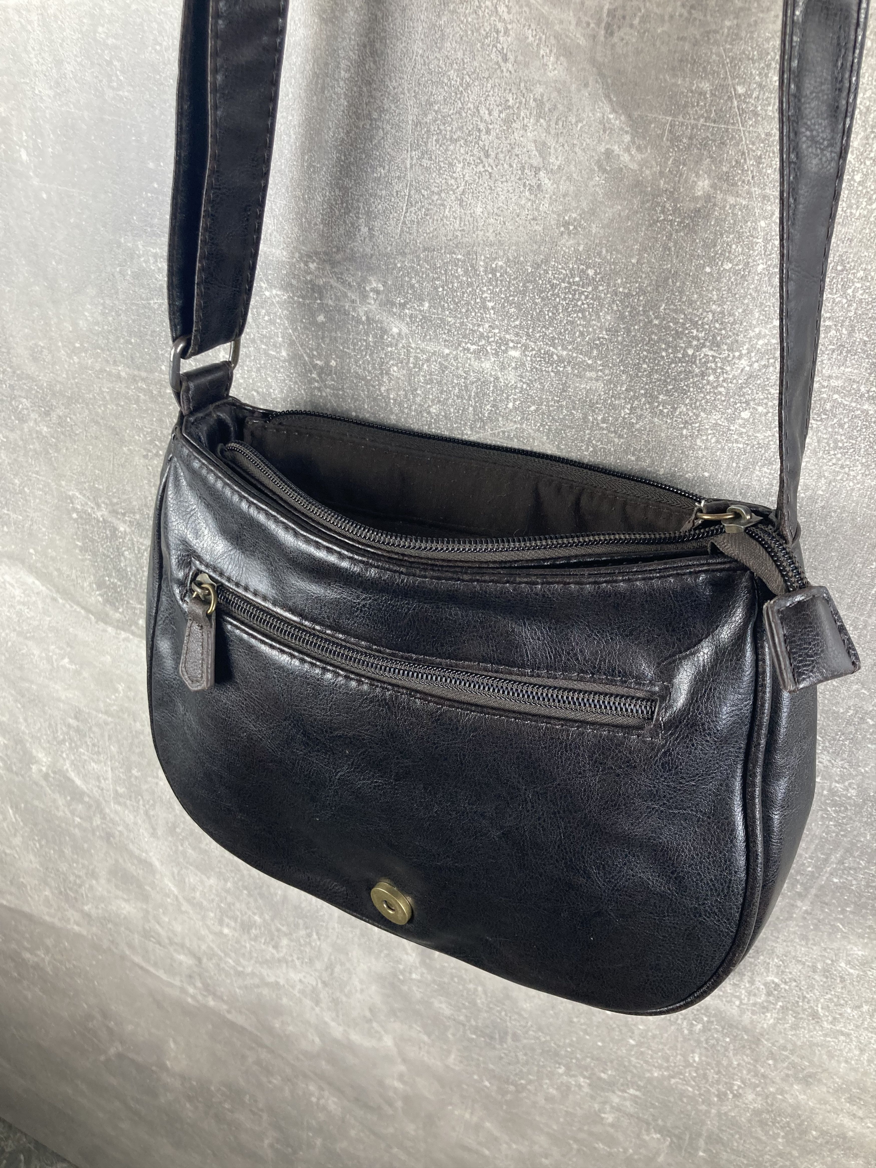 Genuine Leather Vintage leather avant garde crossbody messenger bag satchel Size ONE SIZE - 6 Thumbnail