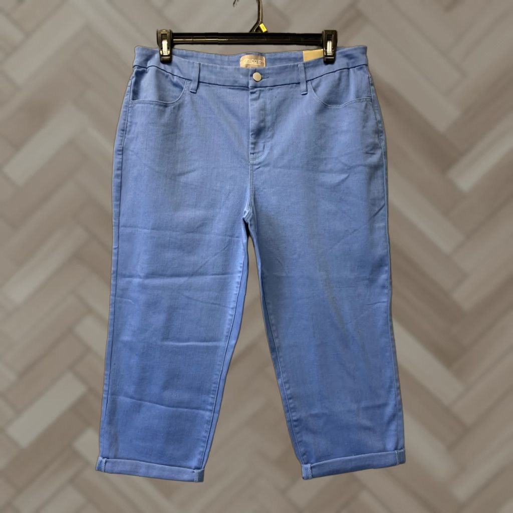 Vintage Chico's Capri Jeans Women’s 36x22 Capri Denim Blue Capris Flat Front Mid Rise Straight Pull On NWT / 0426 Size 25" / US 0 / IT 36 - 1 Thumbnail