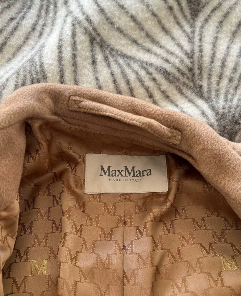 Max Mara Max Mara coat Size M / US 6-8 / IT 42-44 - 3 Thumbnail