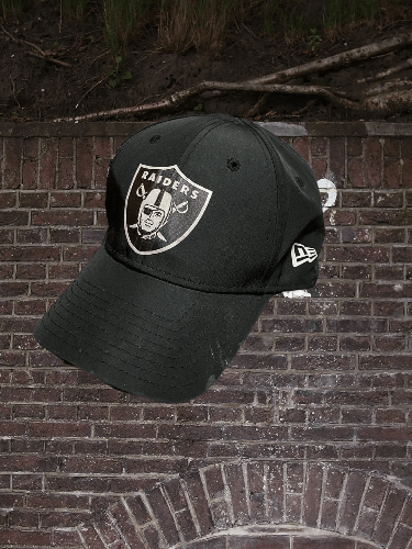 NFL × New Era New Era Black Oakland Raiders Fitted Cap Hat Size ONE SIZE - 1 Thumbnail