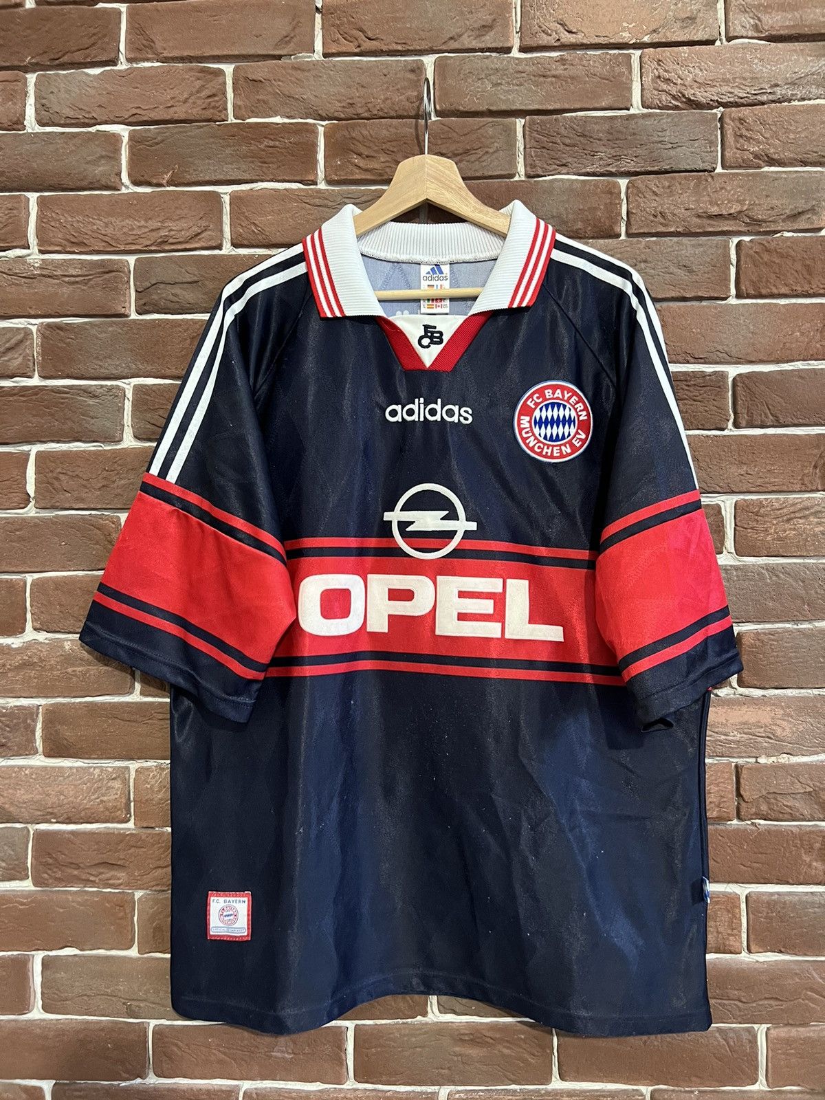 image of Vintage 9 Elber 90's Adidas Fc Bayern Munich Jersey in Black/Red, Men's (Size XL)