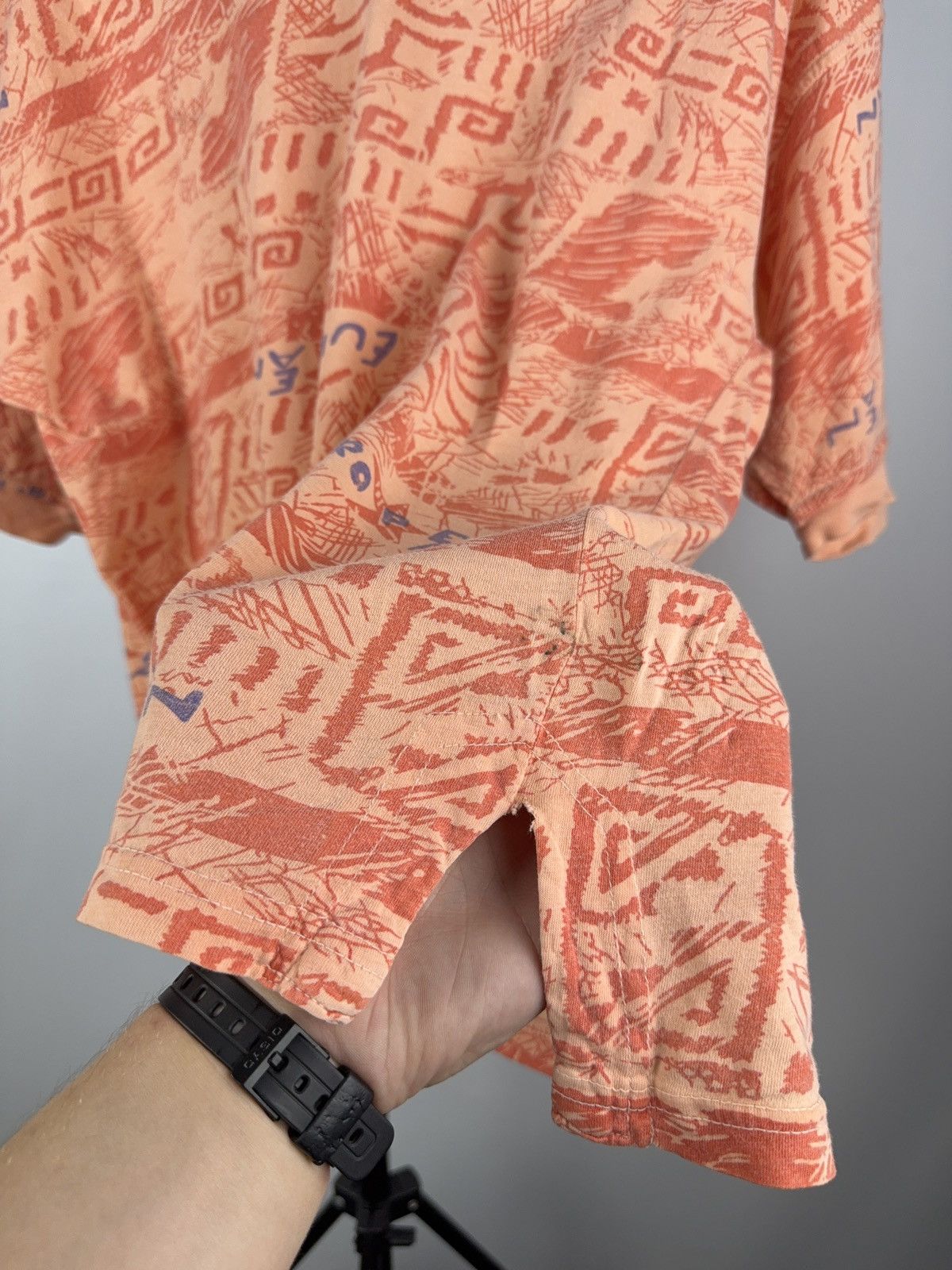 Japanese Brand × Vintage Vintage 80s European Monogram Japanese Art print T shirt Size US S / EU 44-46 / 1 - 5 Thumbnail