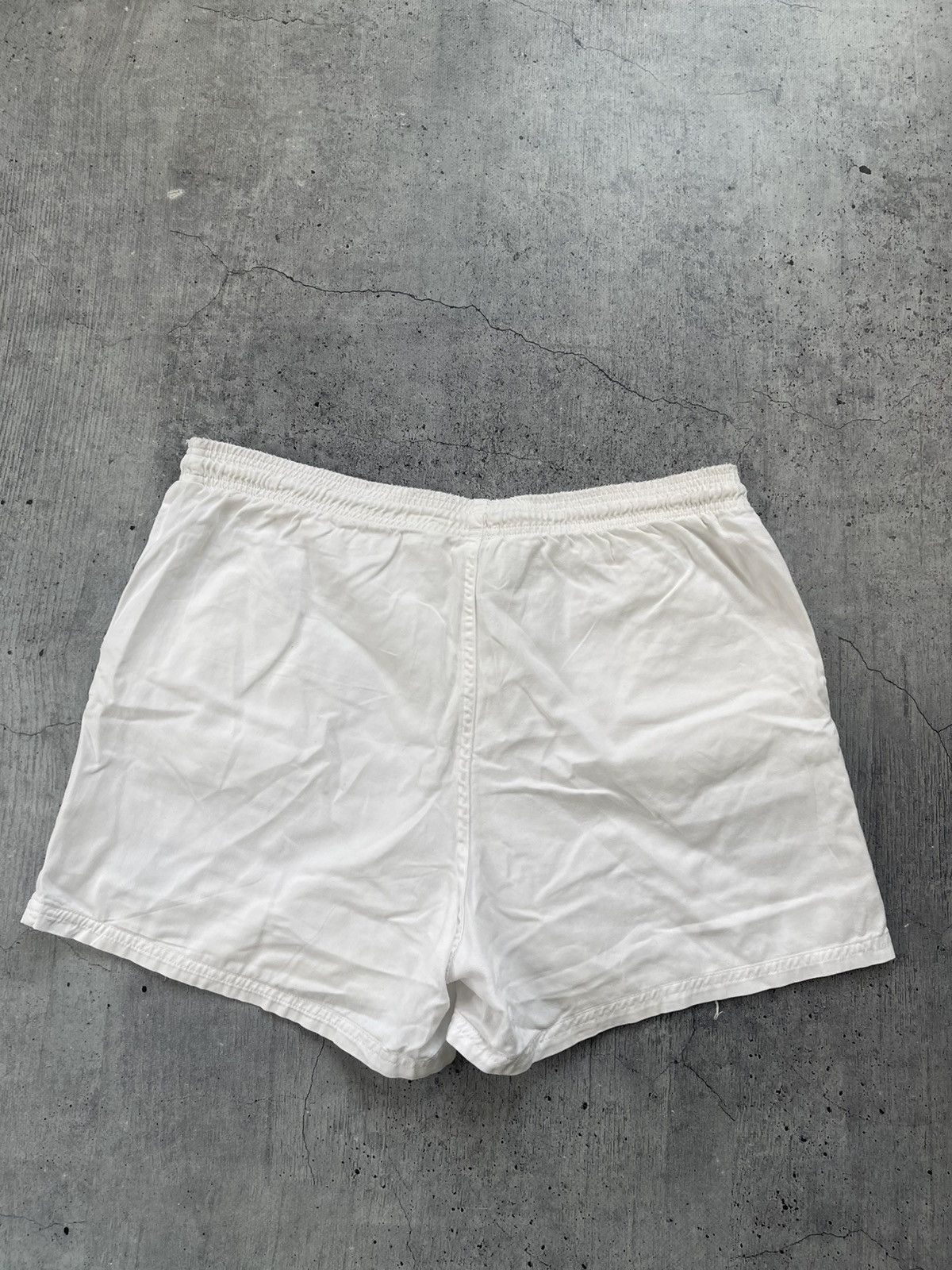 Adidas × Vintage Vintage Adidas shorts streetwear y2k casual style size M Size US 32 / EU 48 - 8 Thumbnail