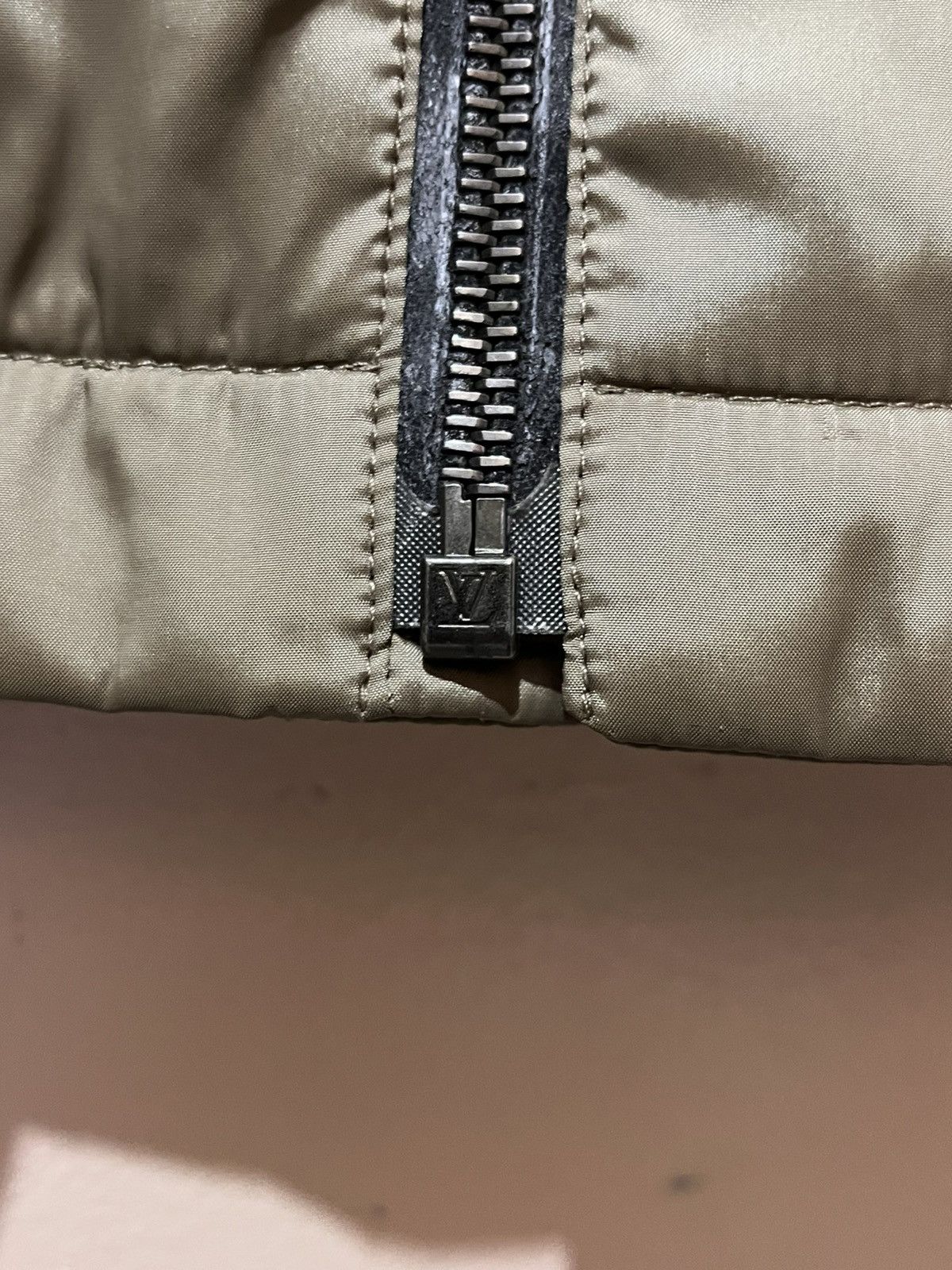 Louis Vuitton Louis Vuitton - Assymetrical Zipper - Technical Jacket Size US M / EU 48-50 / 2 - 21 Thumbnail