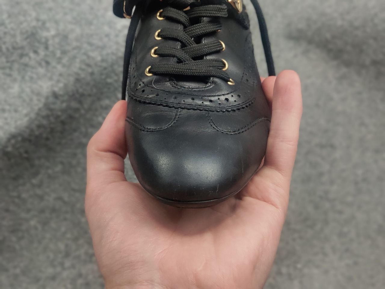 Louis Vuitton Louis Vuitton Vintage Leather Brogue Velcro Strap Sneakers Size US 6.5 / IT 36.5 - 24 Thumbnail