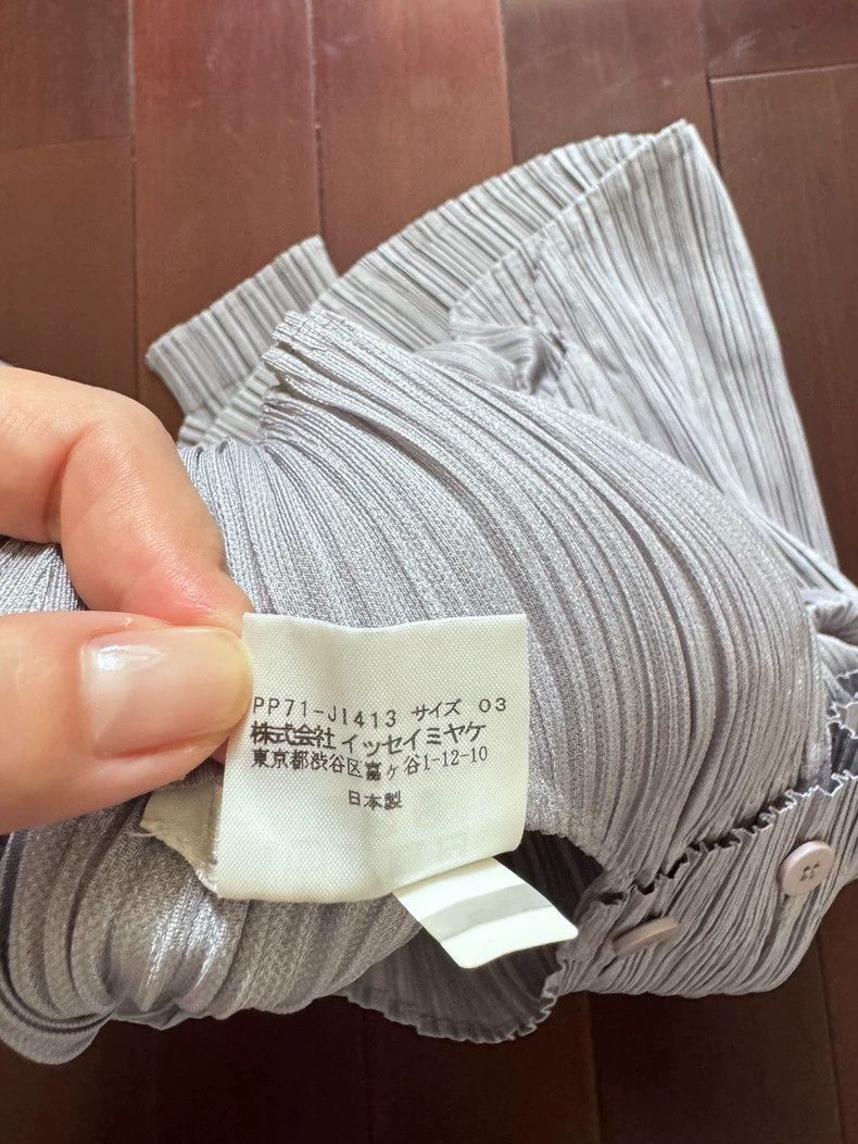 Issey Miyake Issey Miyake size:3 A light grey pleated jumpsuit Size 22" - 4 Thumbnail