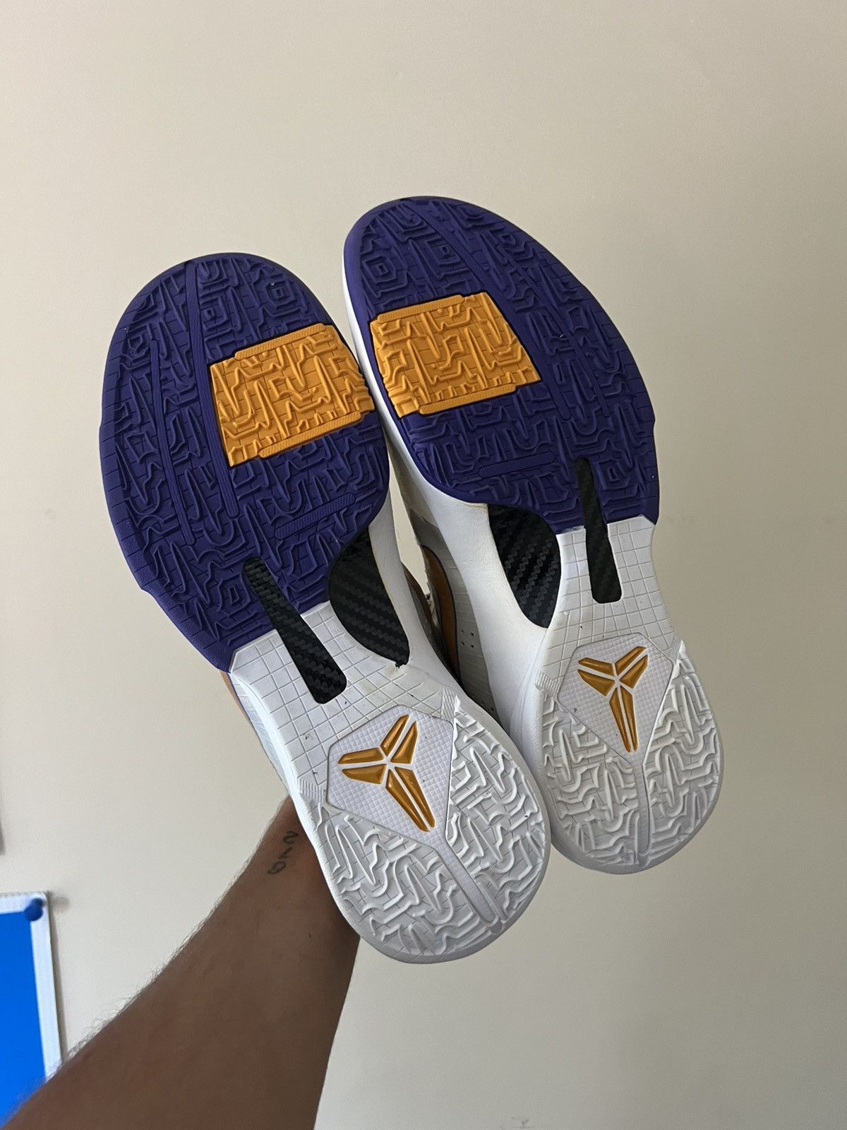 Nike Nike Kobe V Lakers Size US 13 / EU 46 - 8 Thumbnail