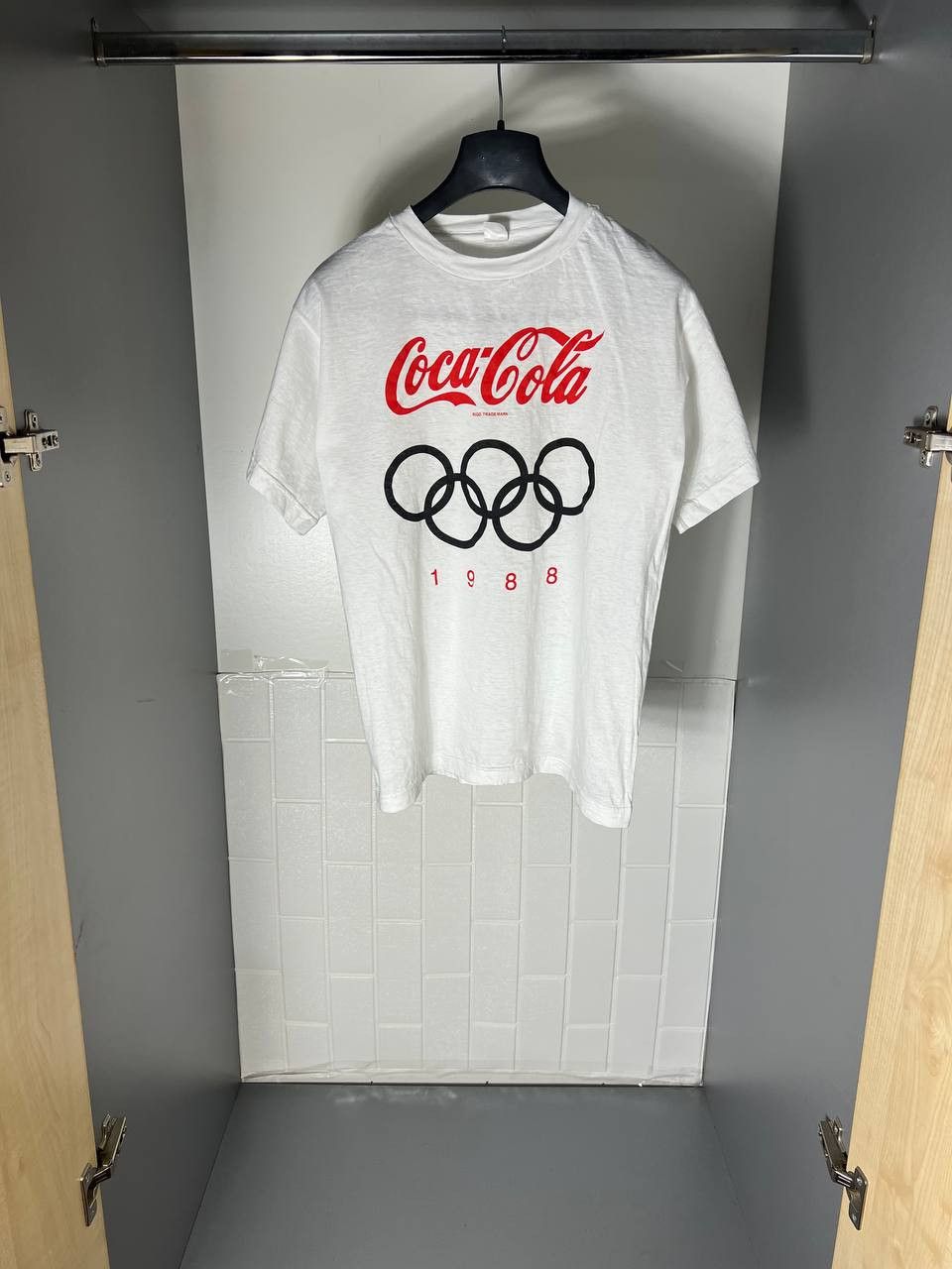 Cartoon Network VINTAGE COCA COLA OLYMPIC GAME 1988 RETRO T-SHIRT Y2K Size US L / EU 52-54 / 3 - 1 Thumbnail