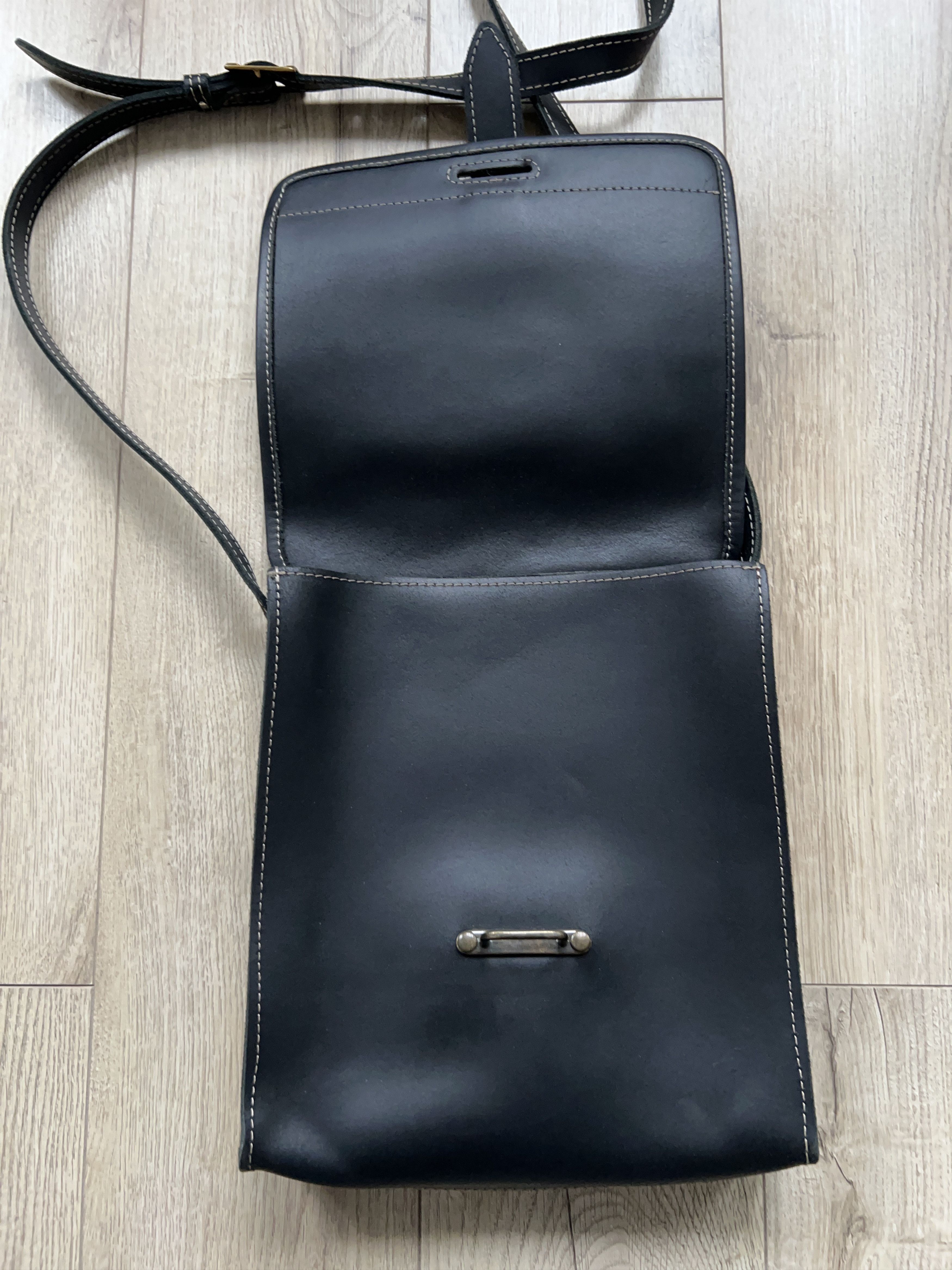 Harris Tweed × Leather × Vintage Cumbrae Charcoal Herringbone Messenger Bag Satchel Shoulder Size ONE SIZE - 12 Thumbnail