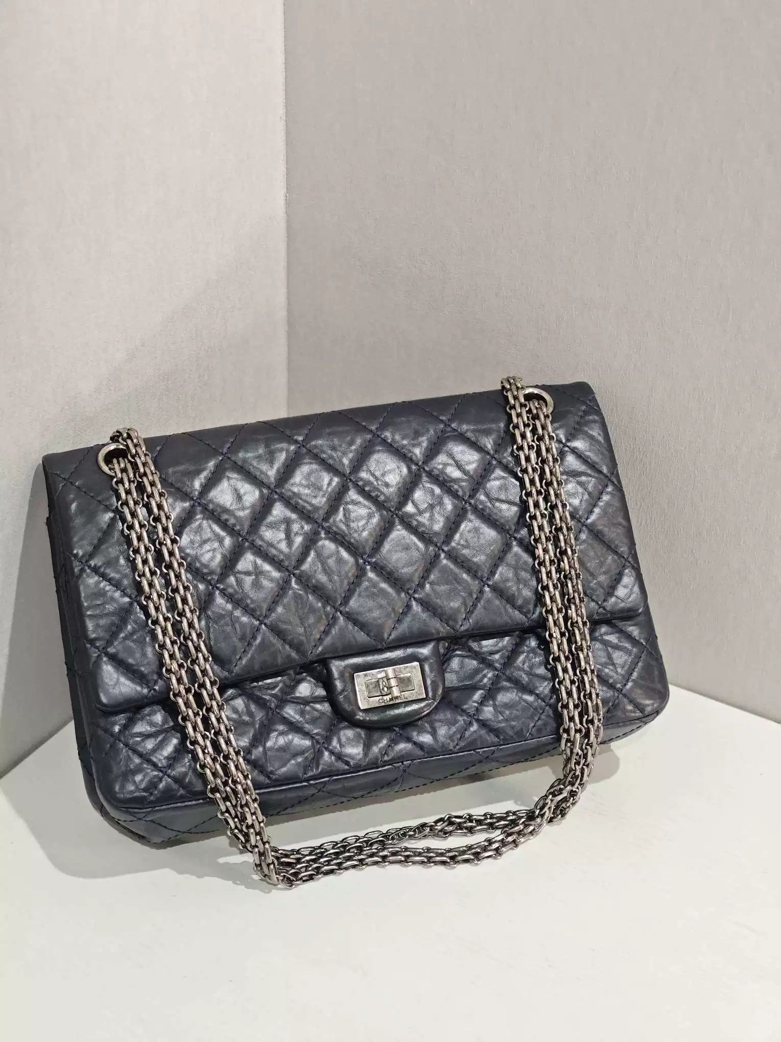 Chanel Pre-loved Bag Very good condition Size ONE SIZE - 1 Thumbnail